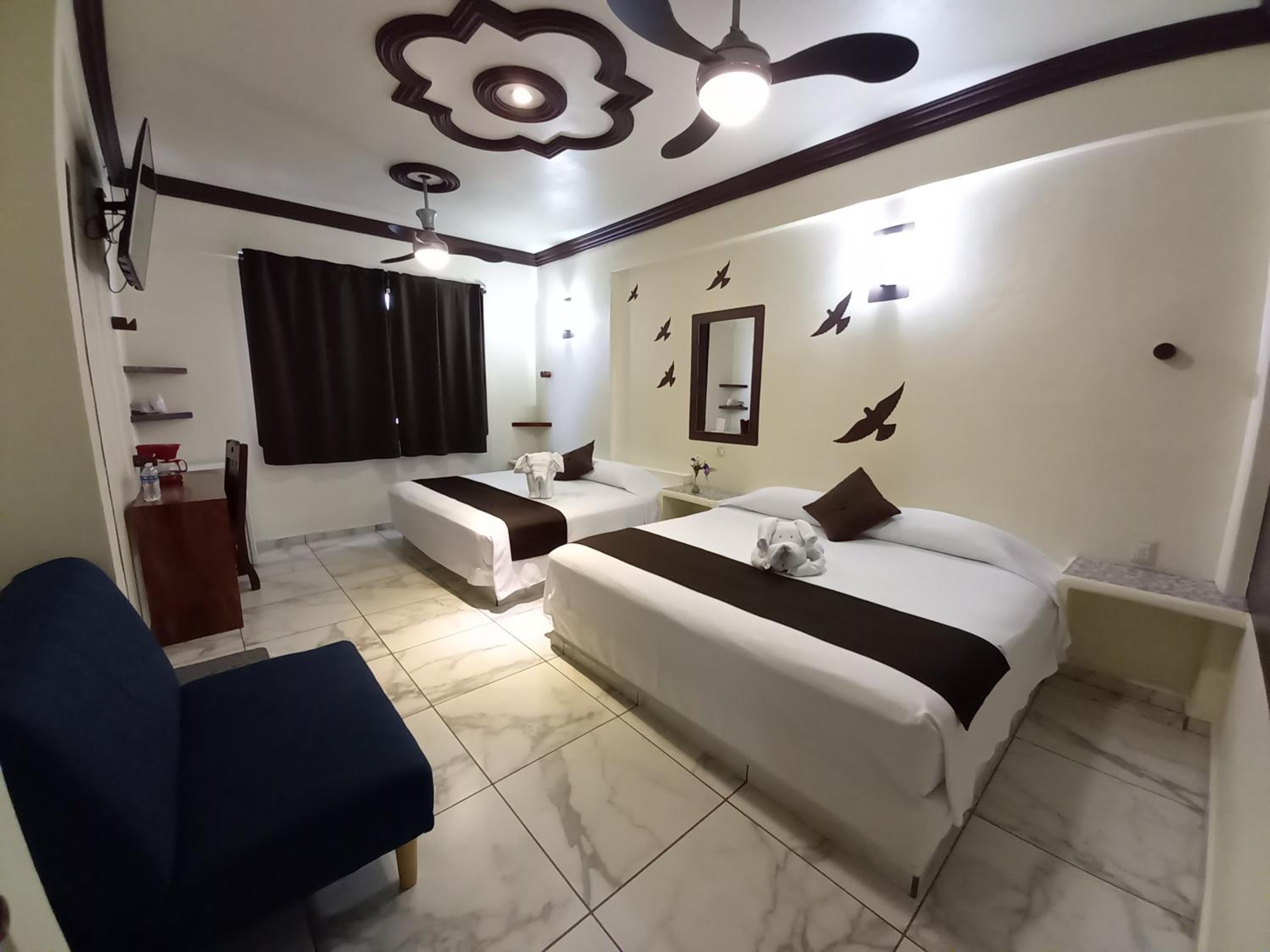 Twin Room - Photo 4