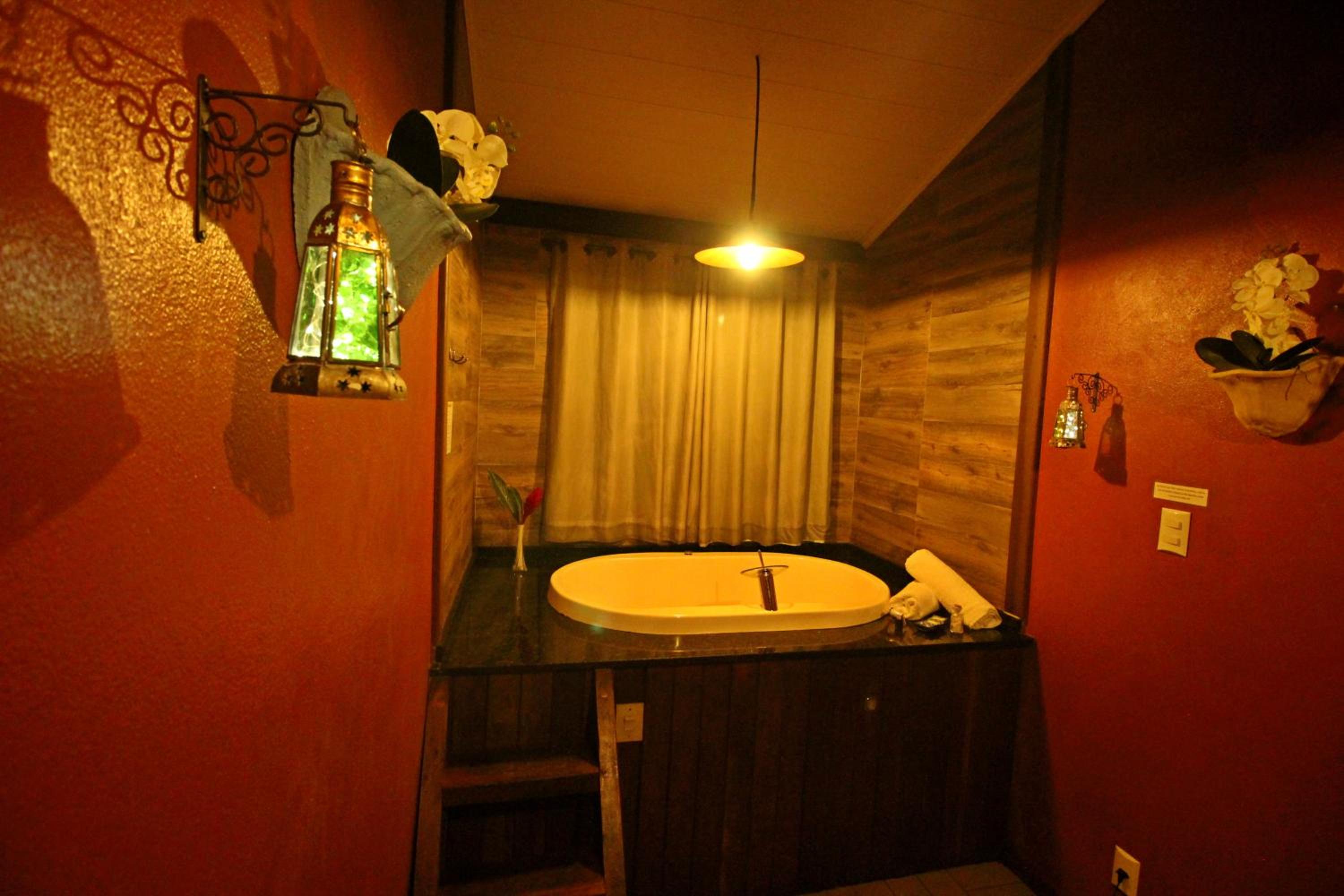 Superior Chalet with Japanese Style Hot Tub  photo 3