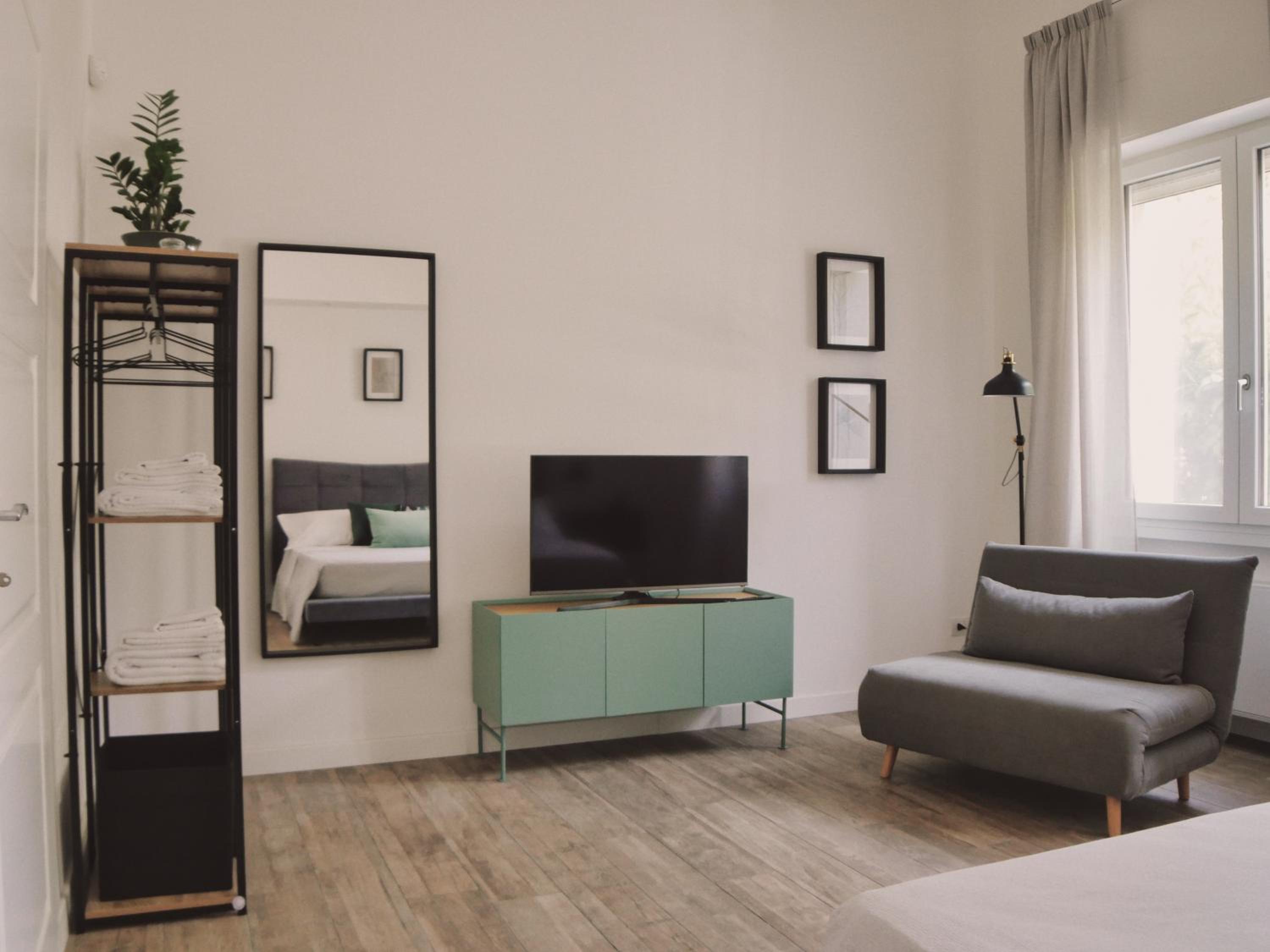 Deluxe Double Room with Extra Bed