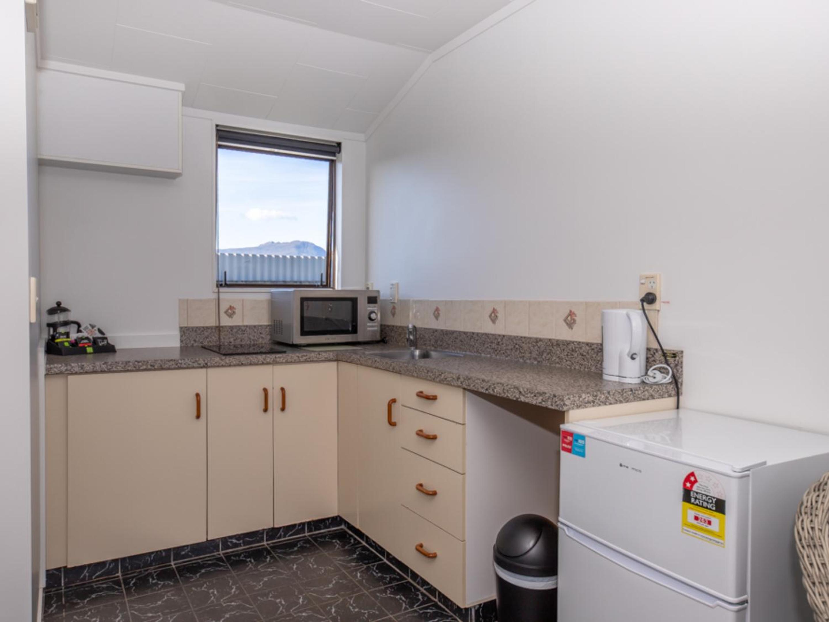 Studio (3 Adults) - Photo 8