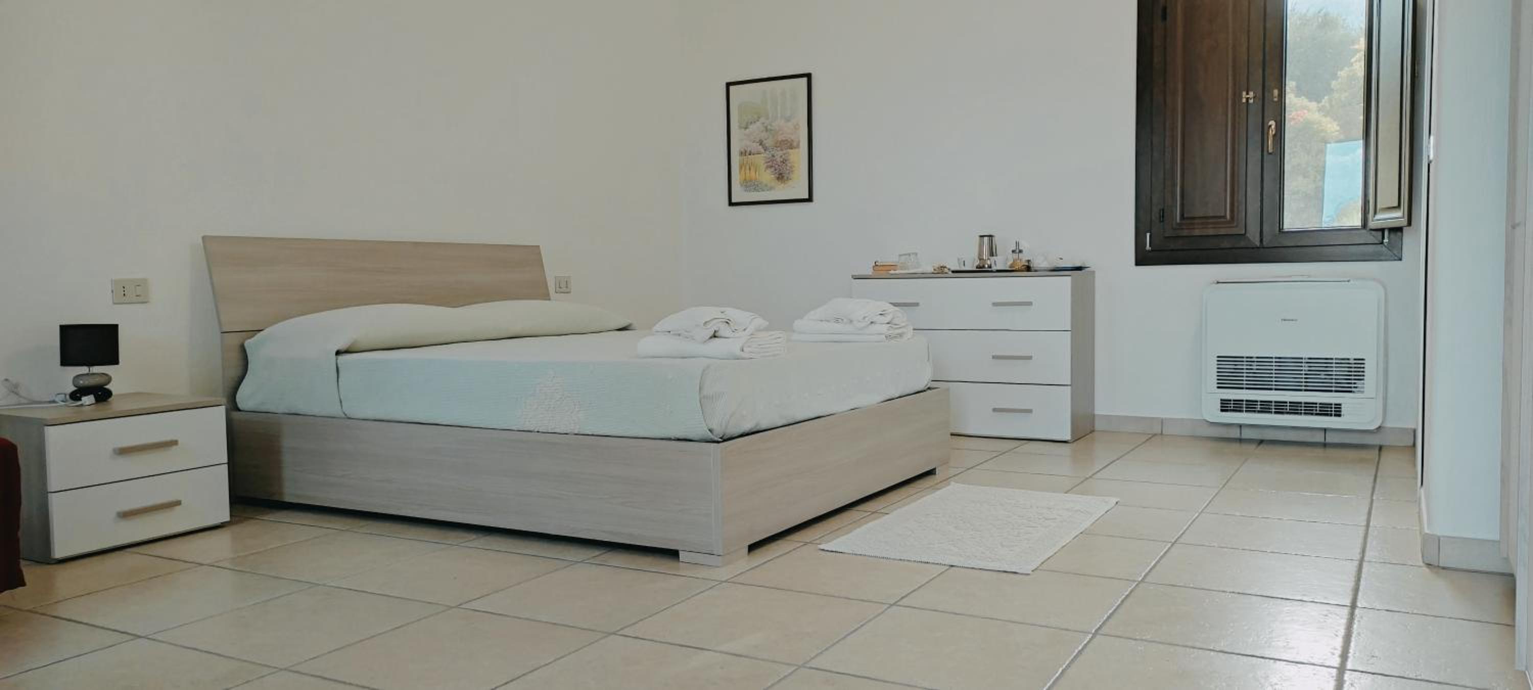 Deluxe Room (2 Adults + 1 Child) photo 1
