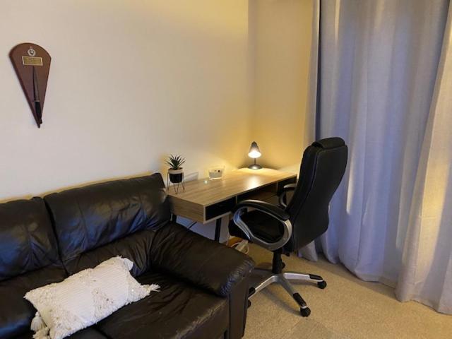 Apartment with Shower - Photo 3