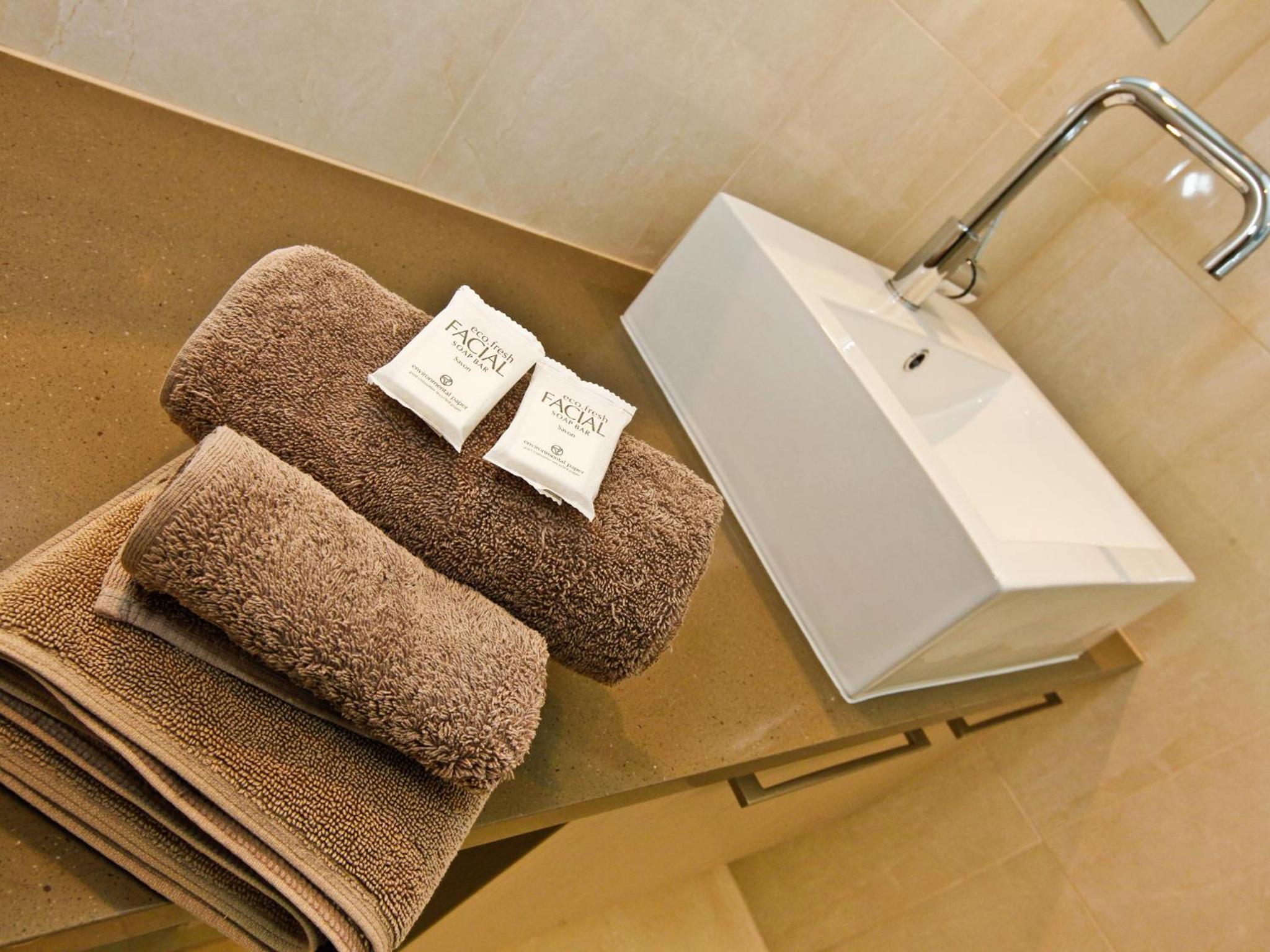 Premium Queen Room photo 3