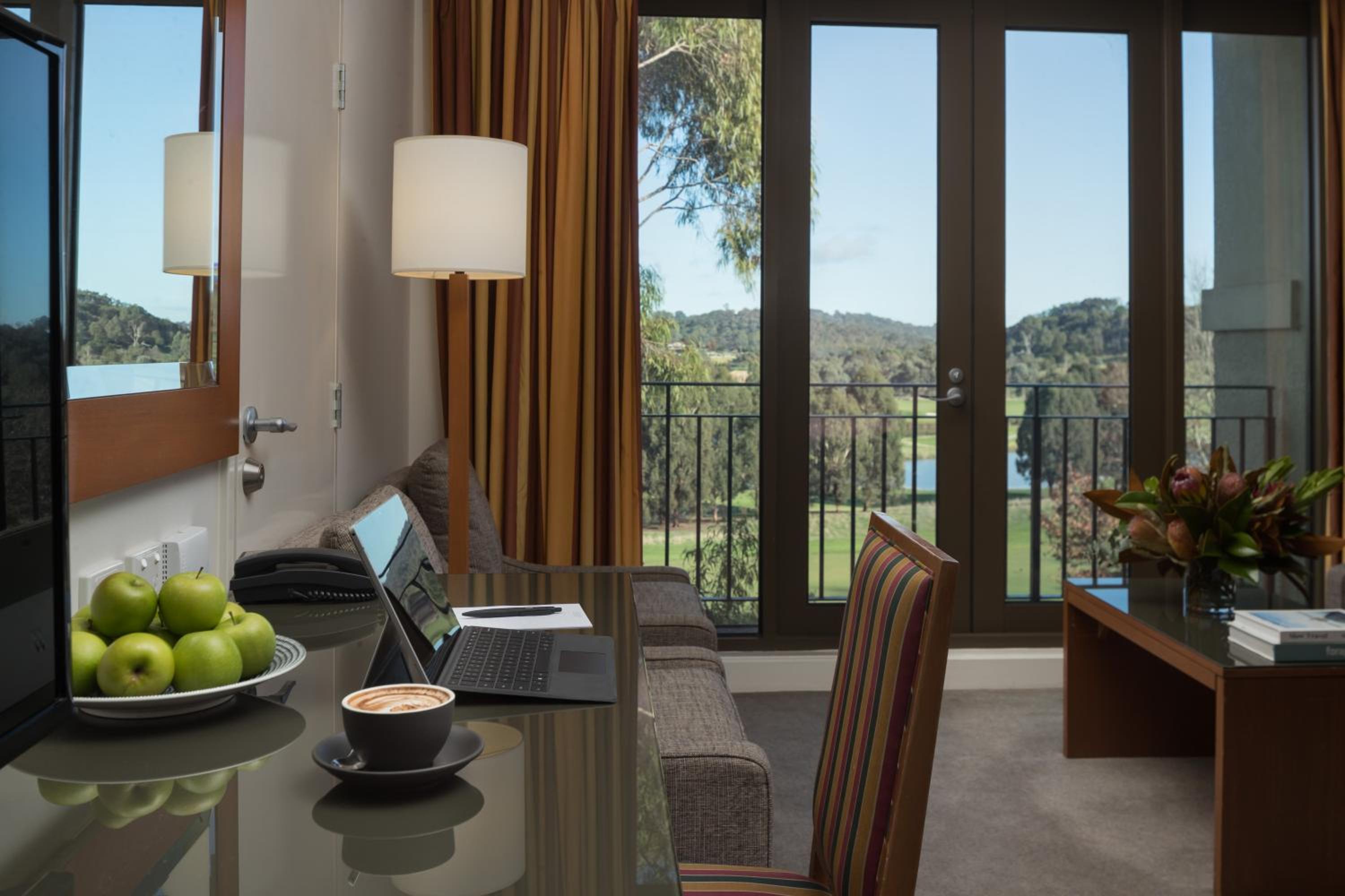 King Room with Golf View - Photo 4