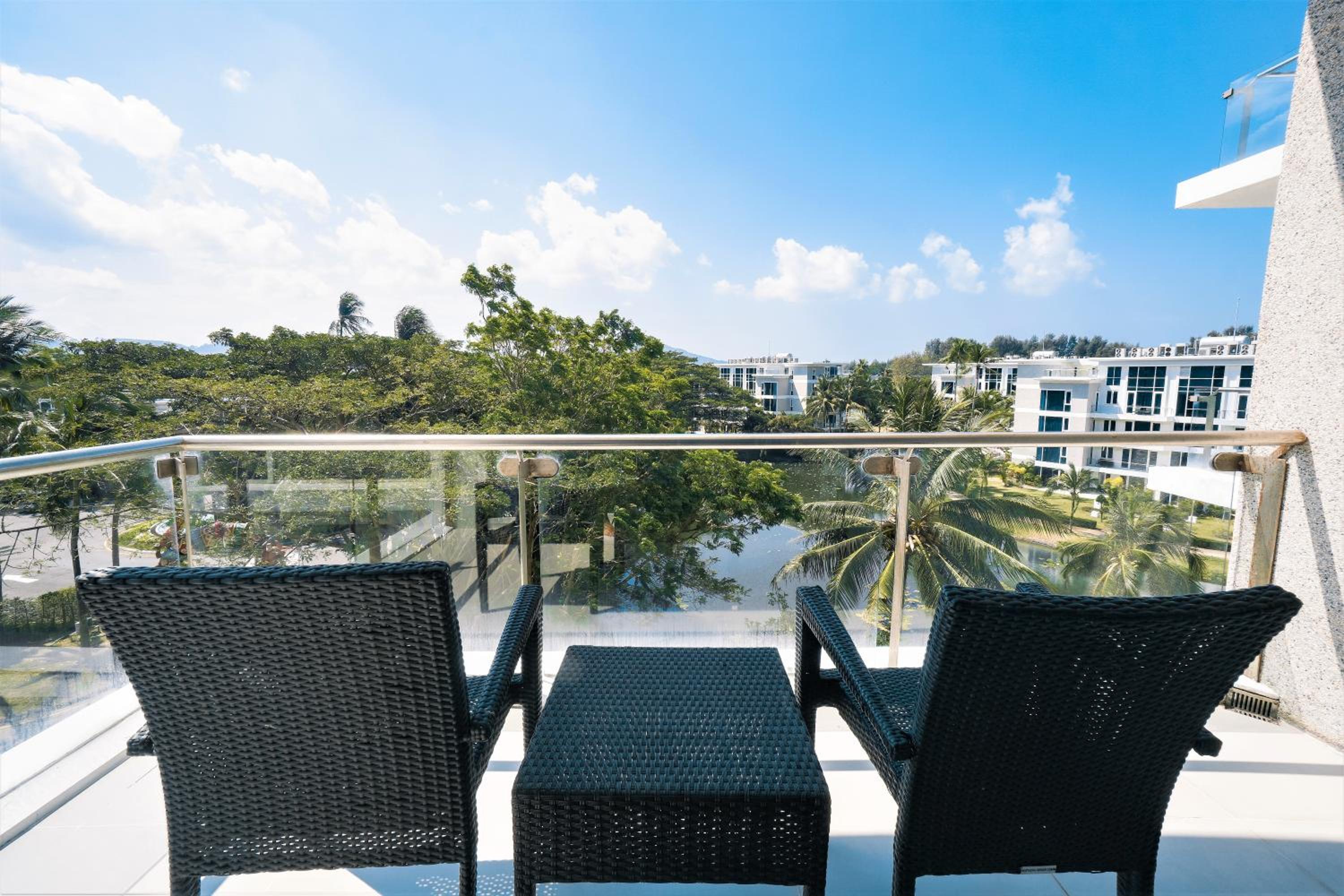 Deluxe Double Double with balcony