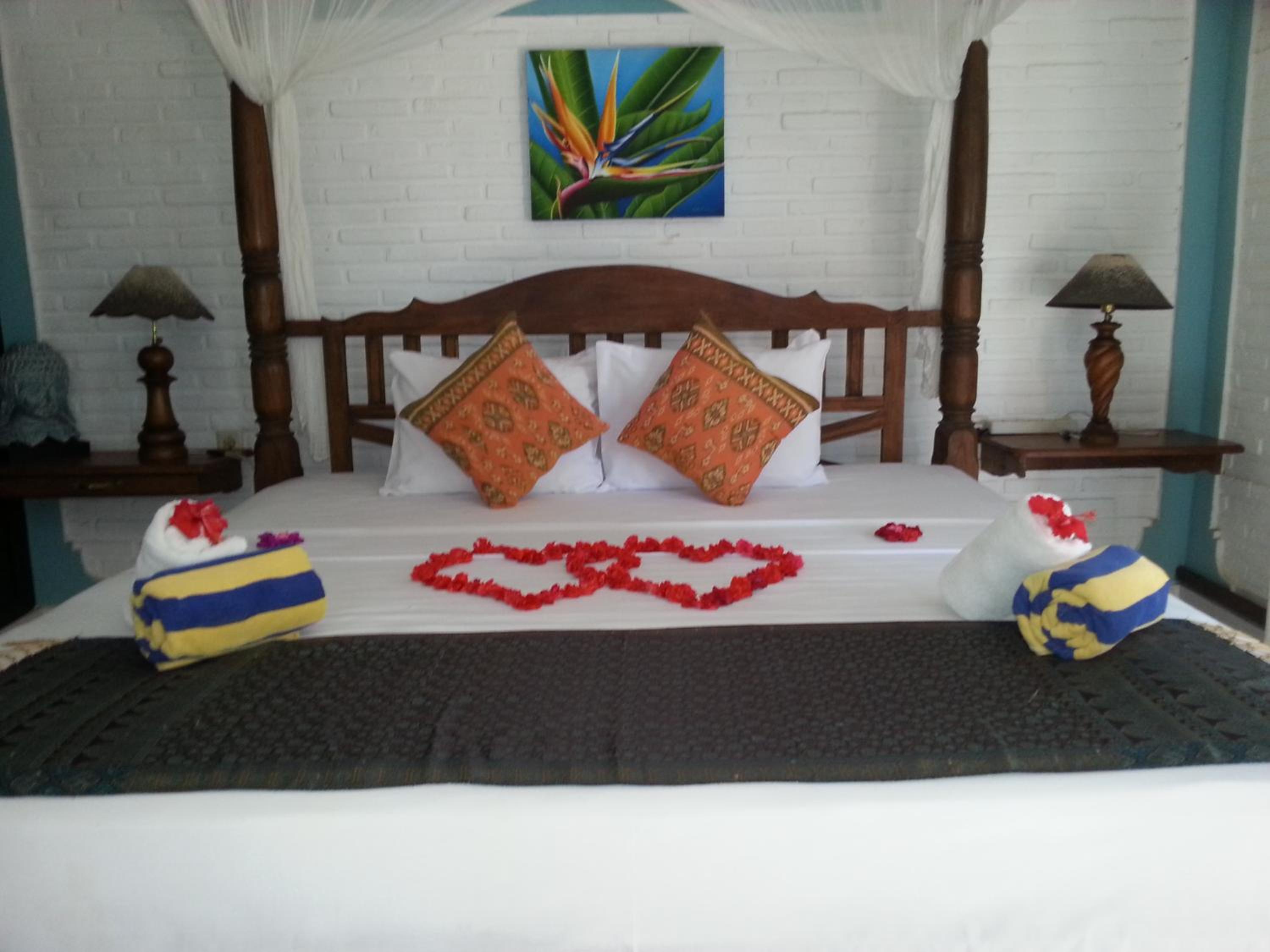 One-Bedroom Bungalow with Sea View - Photo 10