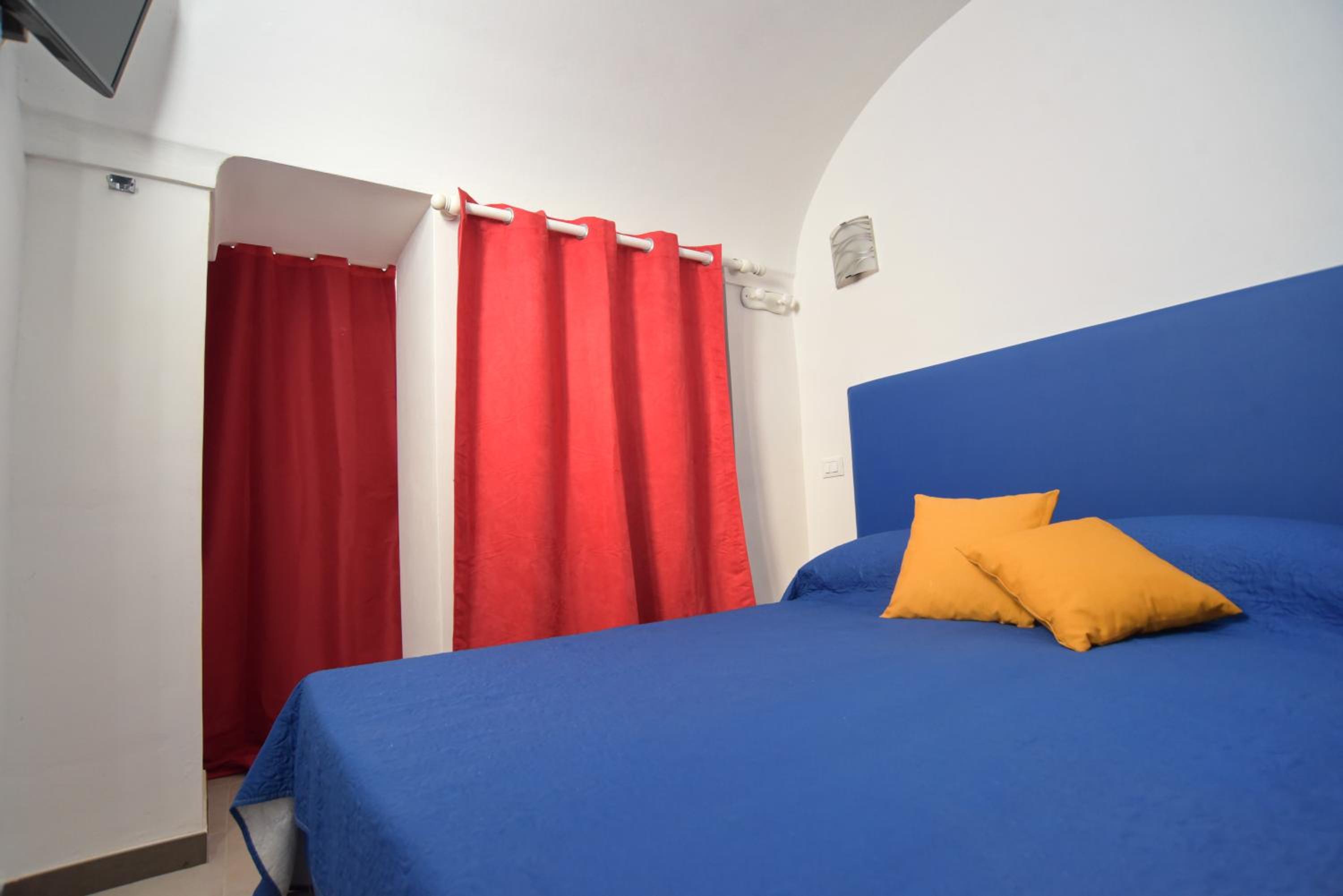 Double Room with Private External Bathroom