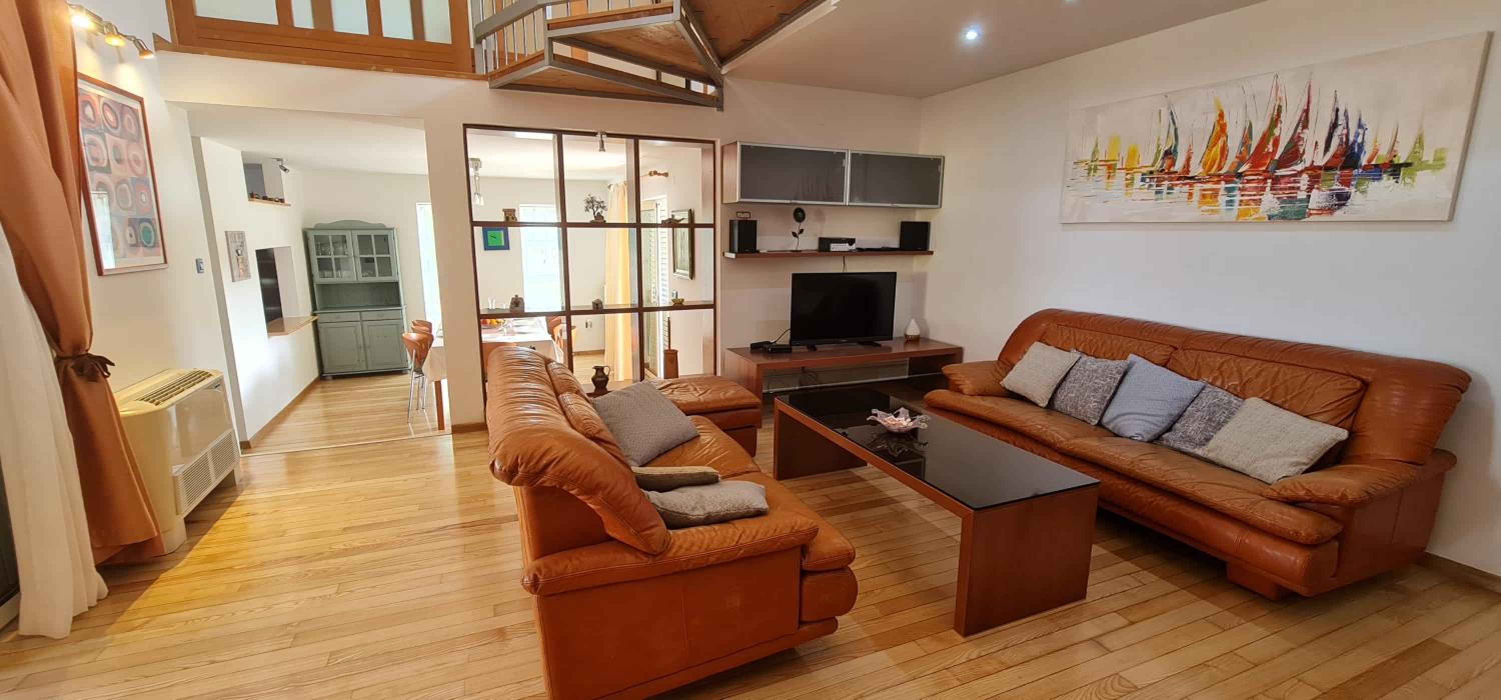 Villa photo 1