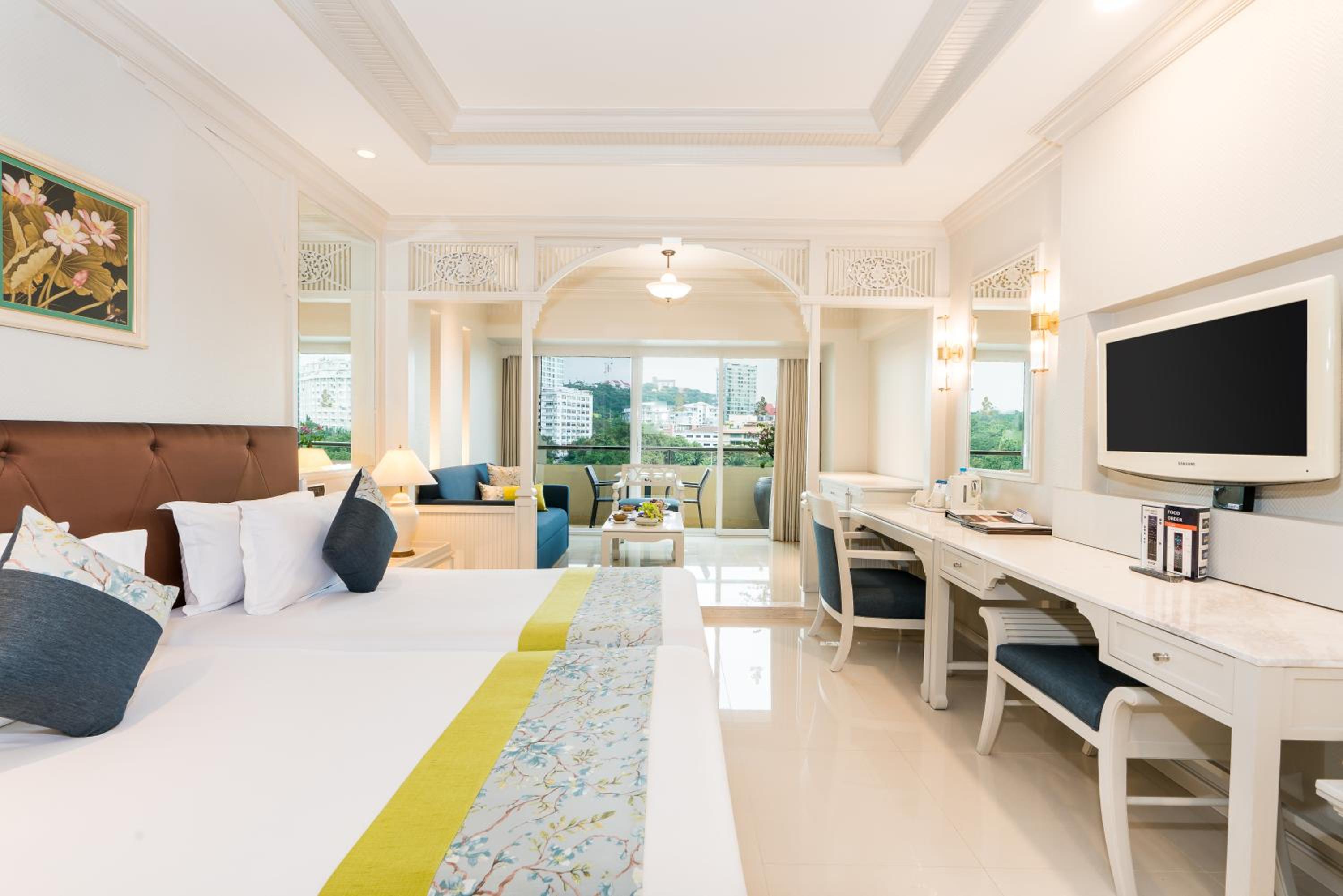 Mini Suite Plus Sun Rise Twin Bed