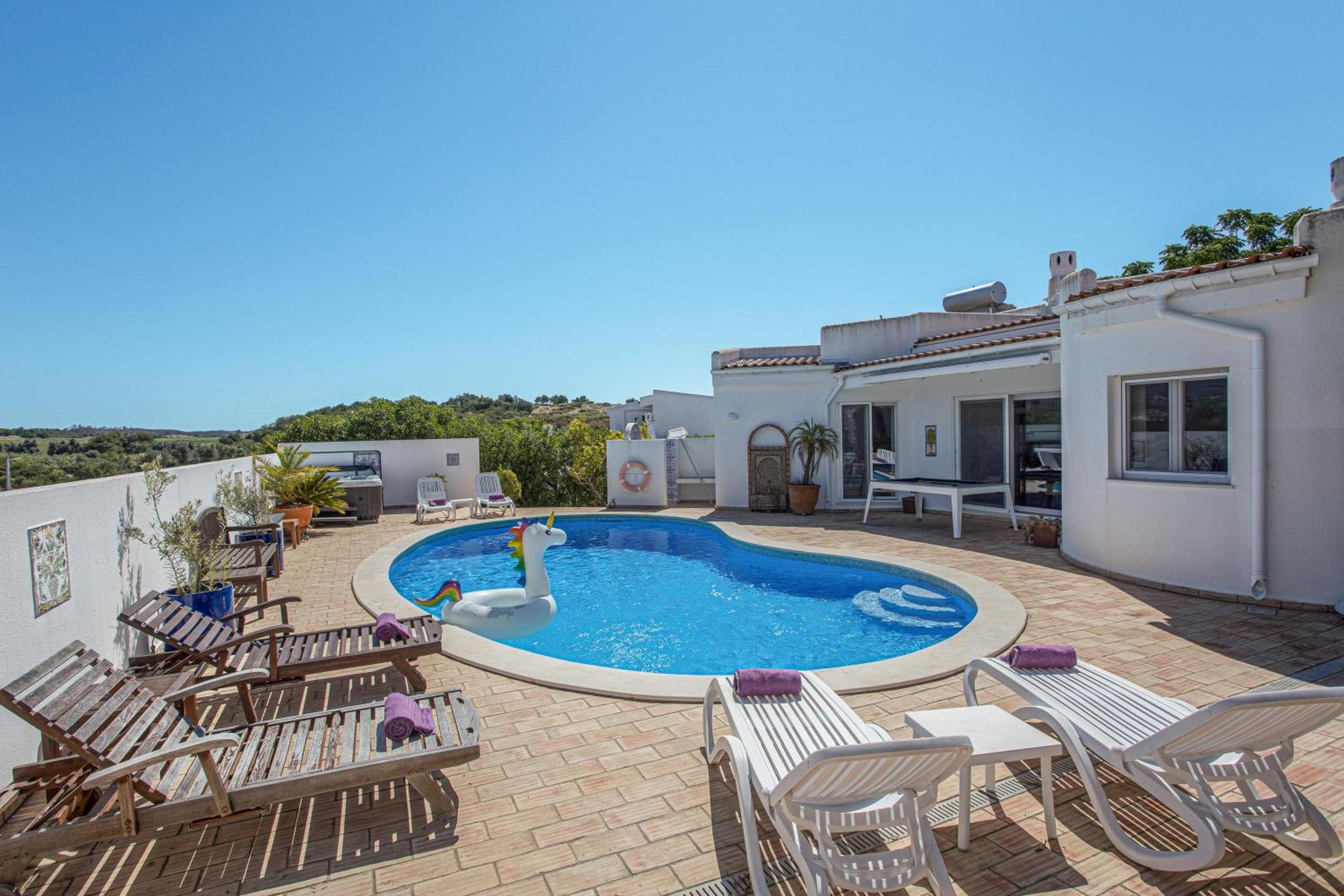 Villa with Garden View - Photo 14