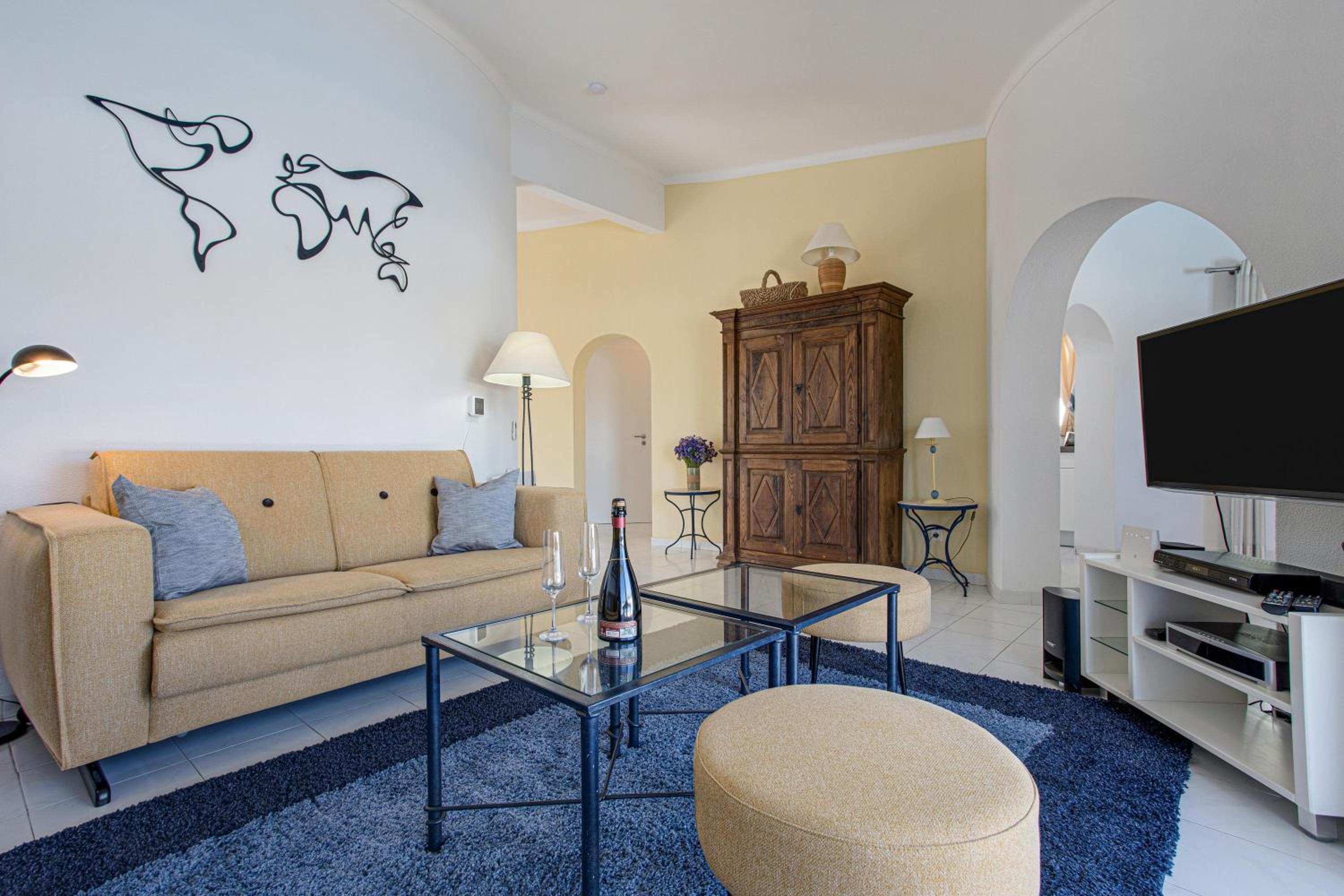 Villa with Garden View - Photo 25
