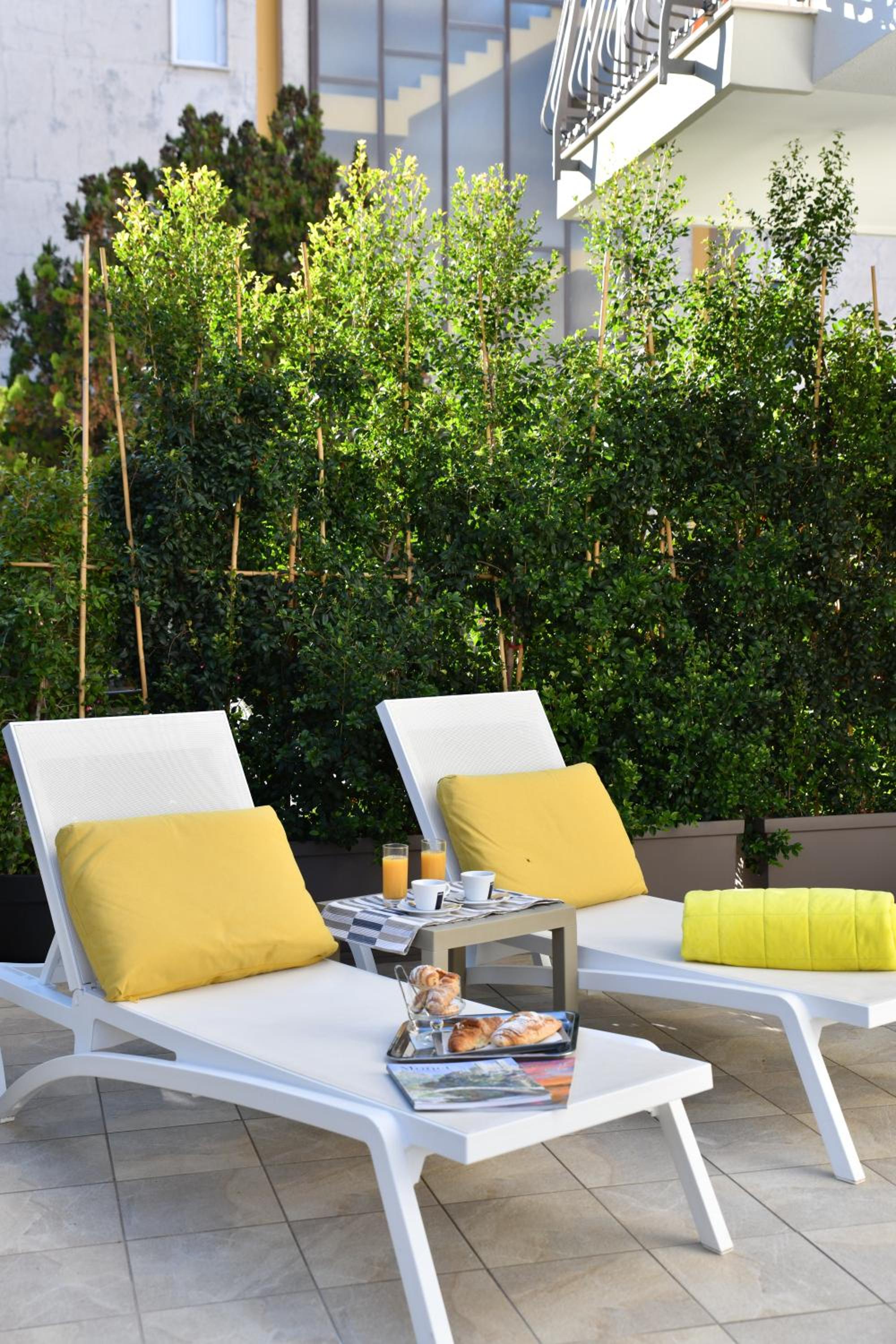 Double Room with Terrace - Photo 5
