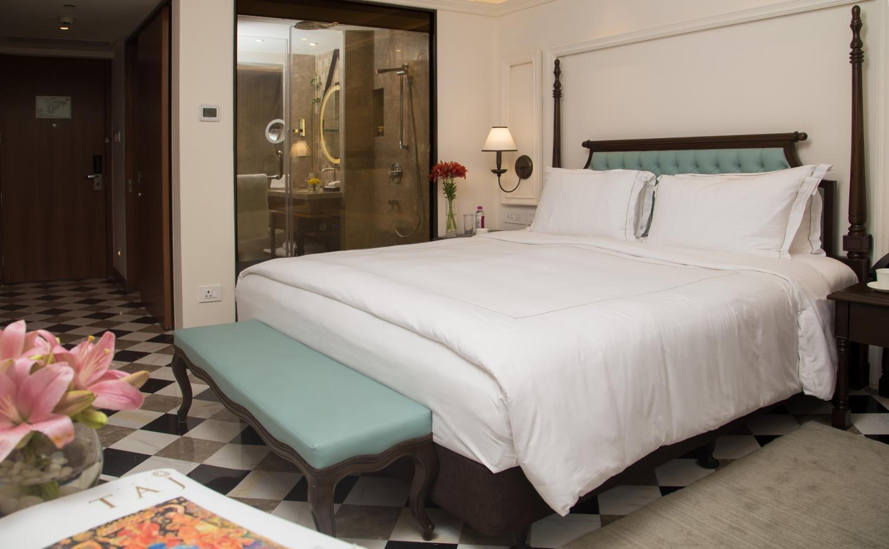 Luxury Room Various View  King Bed - Photo 4