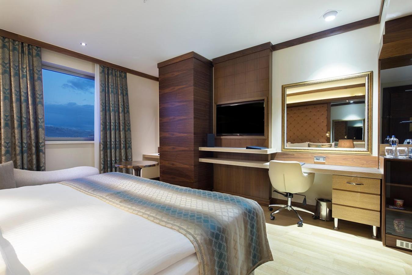 Superior Double Room - Photo 1