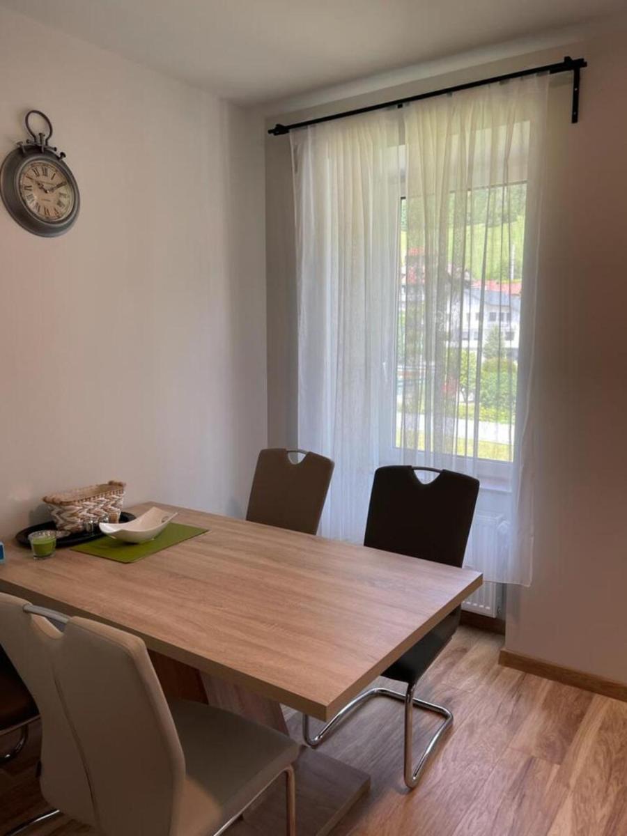 Deluxe Apartment photo 2