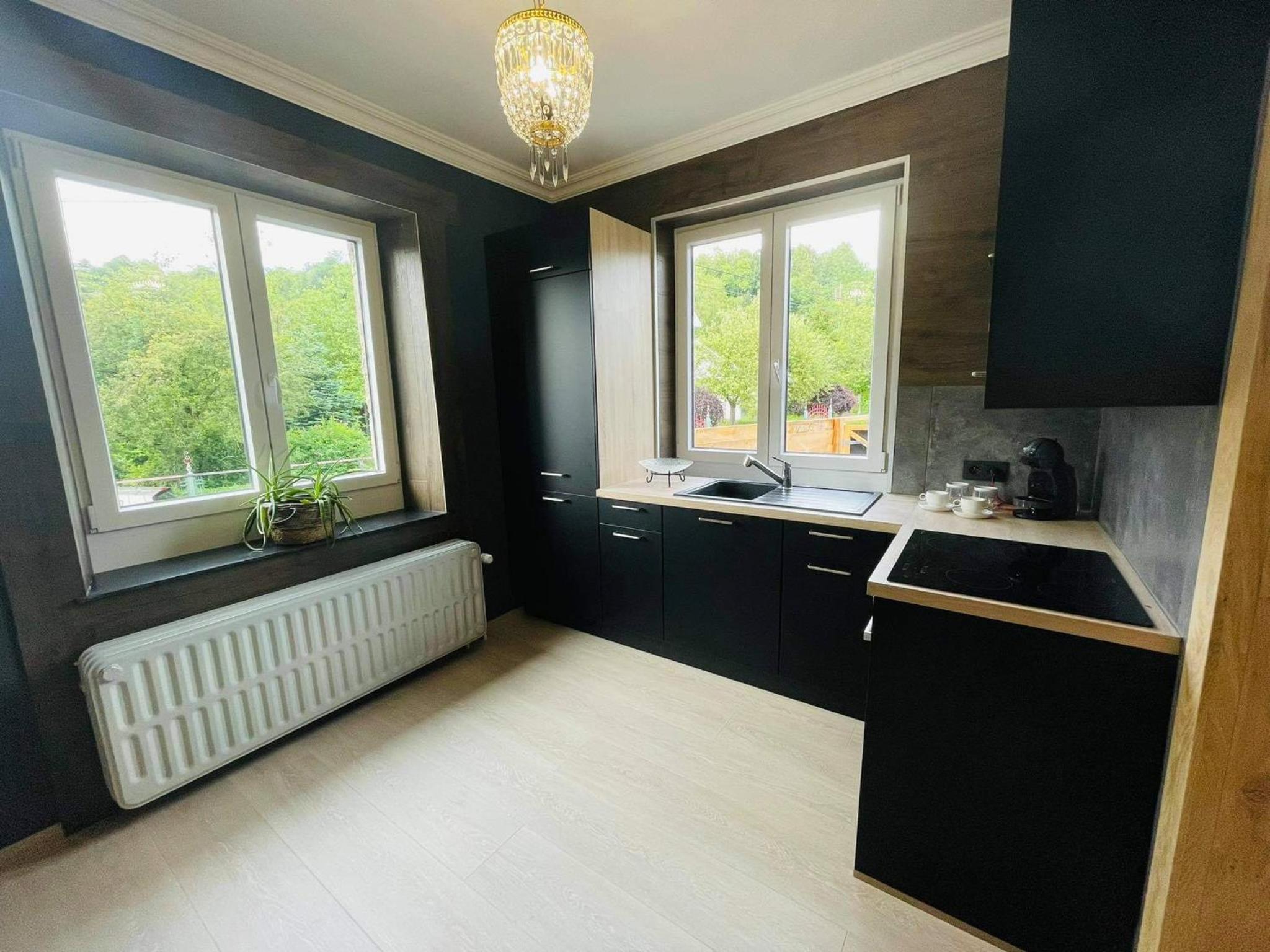One-Bedroom Apartment - Photo 12