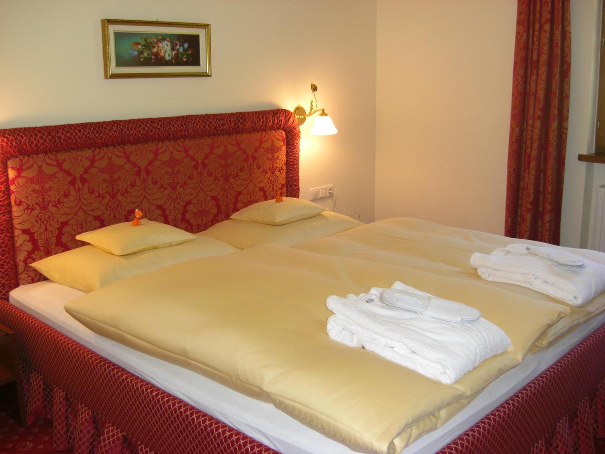Double Room - Photo 8