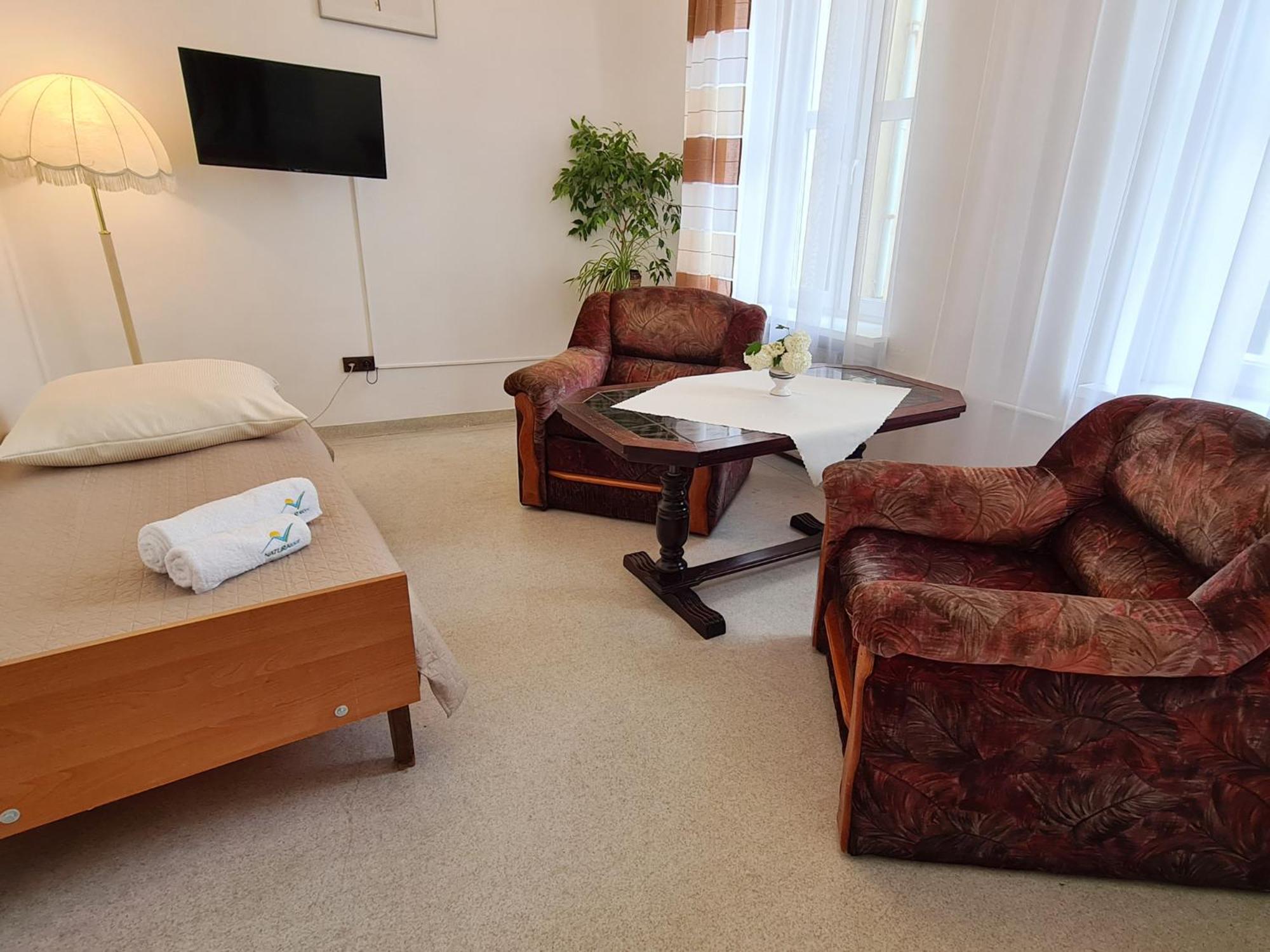 Triple Room - Photo 5