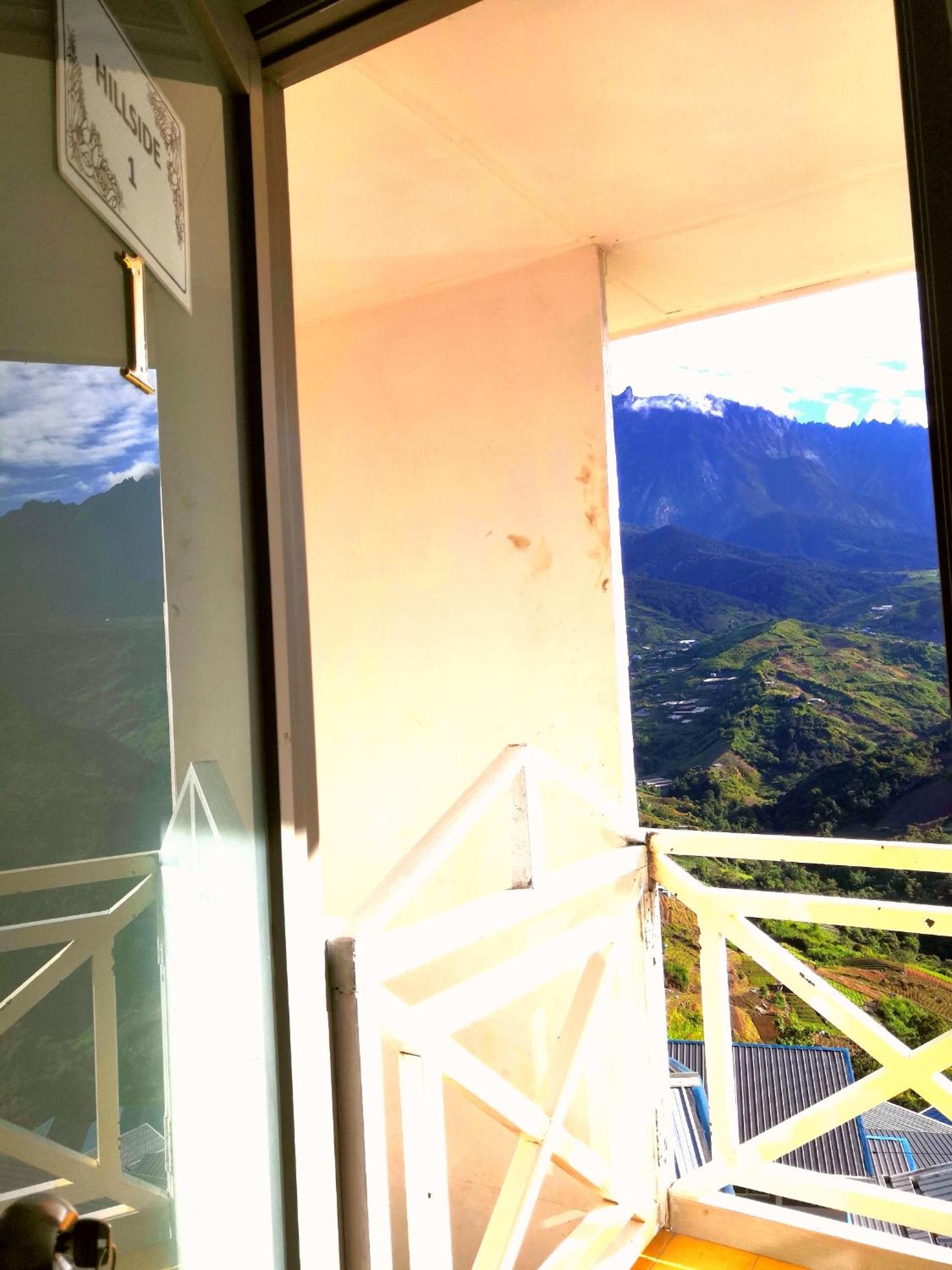 Twin Room with Mountain View photo 1