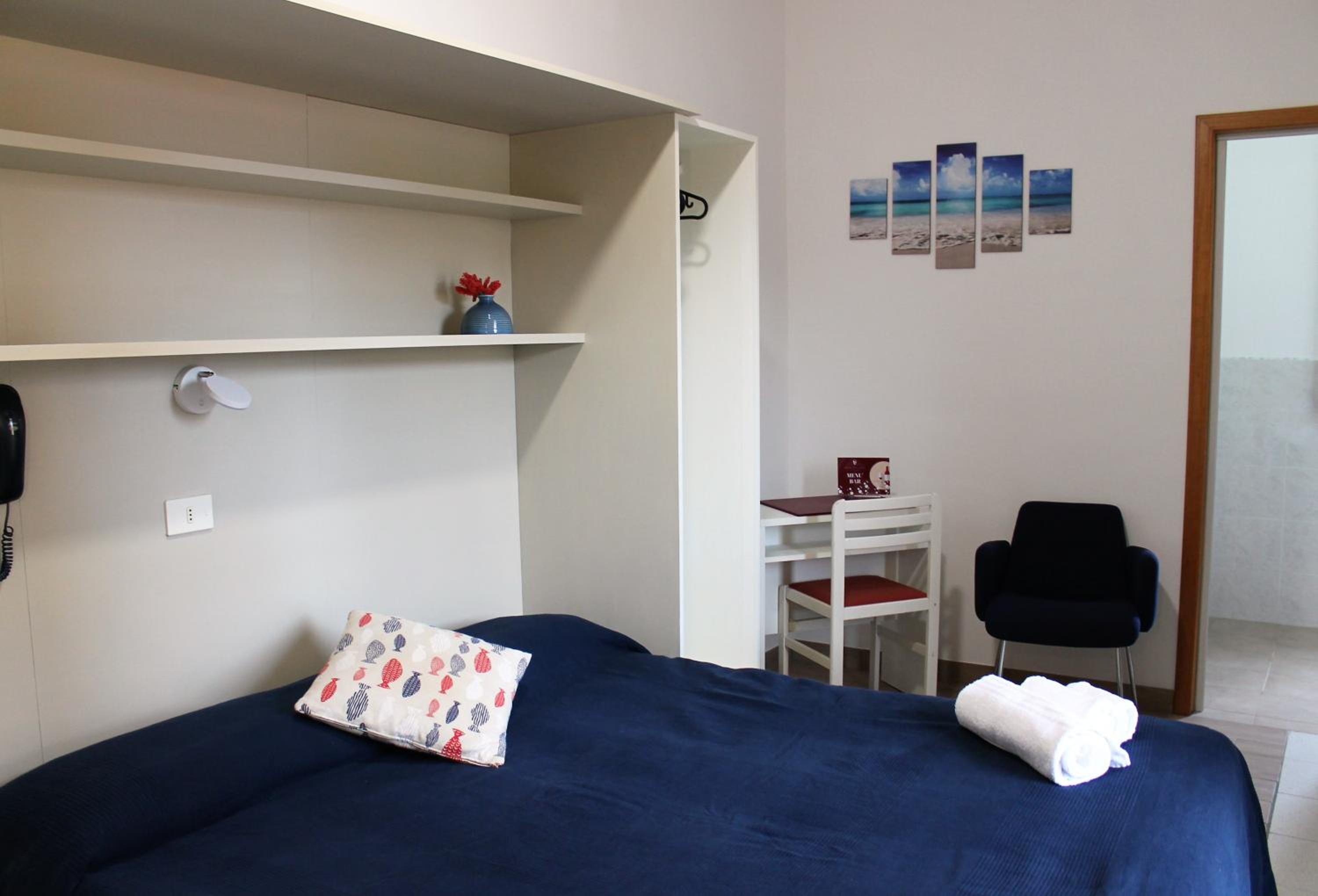 Double Room - Photo 3