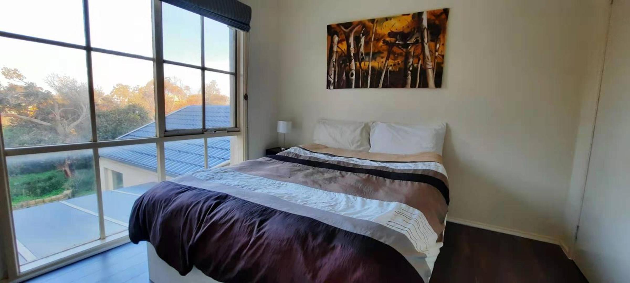 Four-Bedroom House photo 3