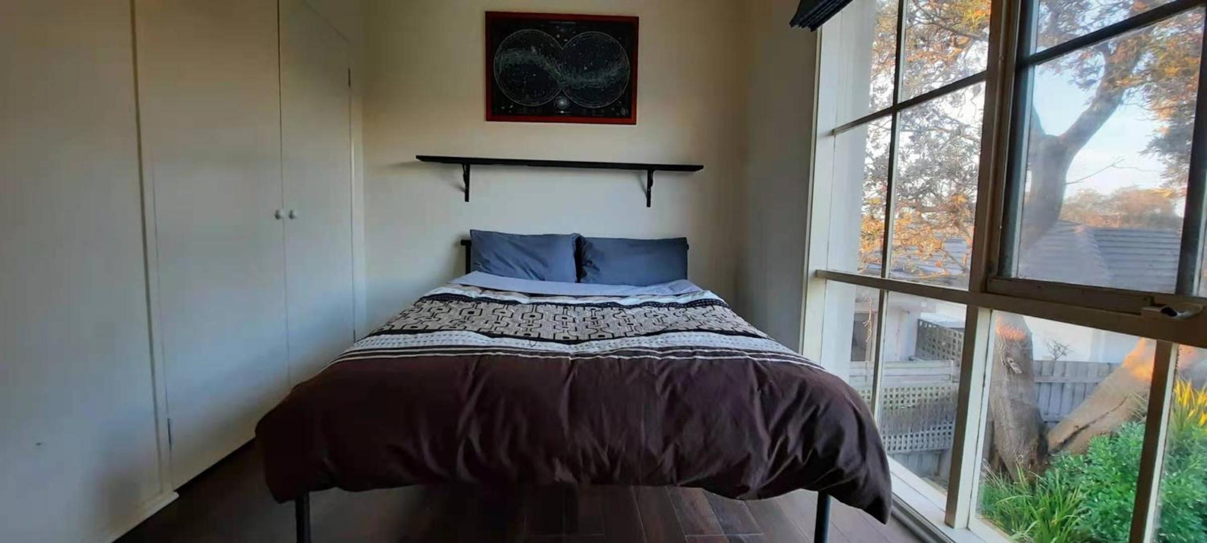 Four-Bedroom House photo 2