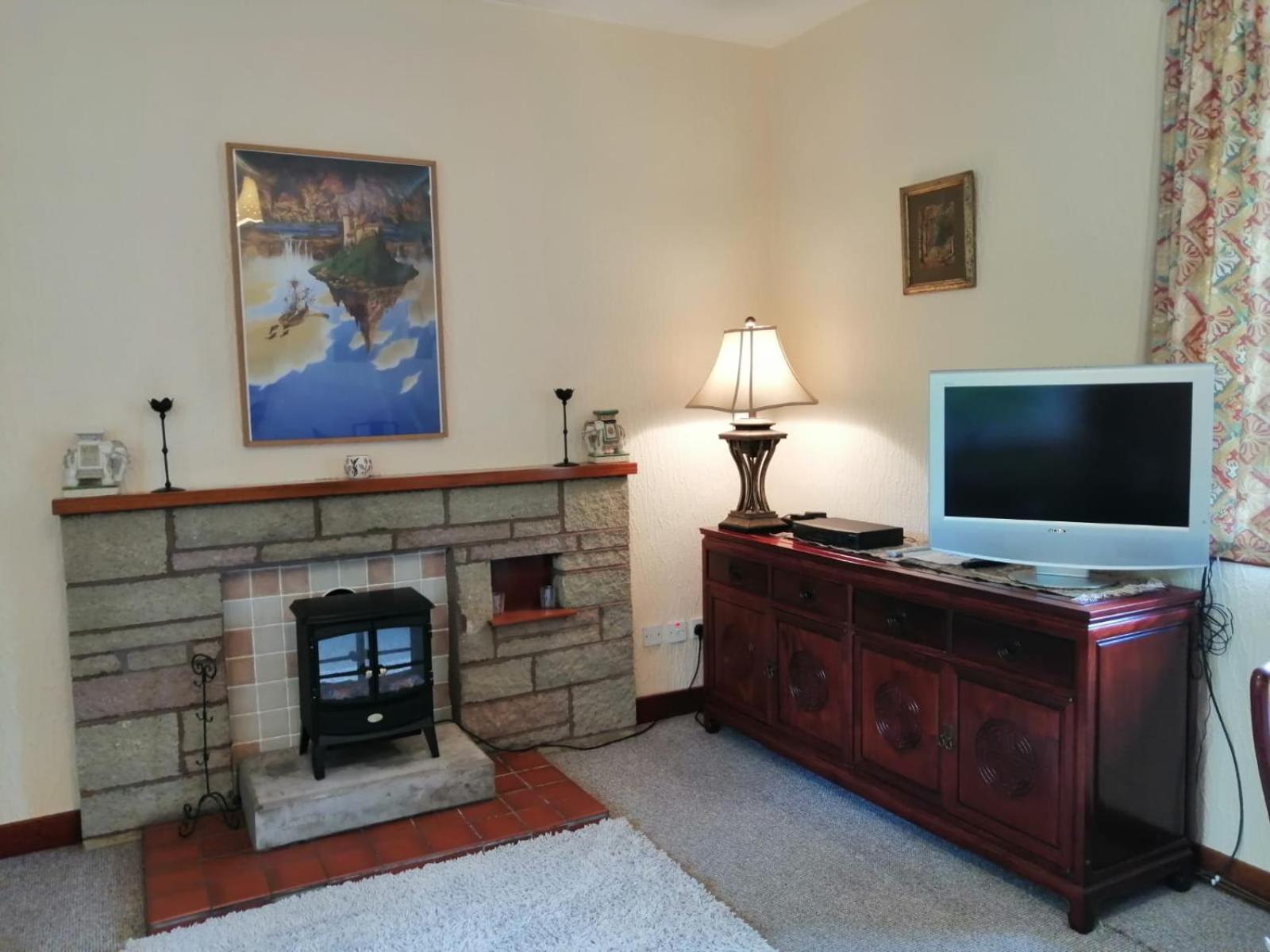 Two-Bedroom Cottage photo 1