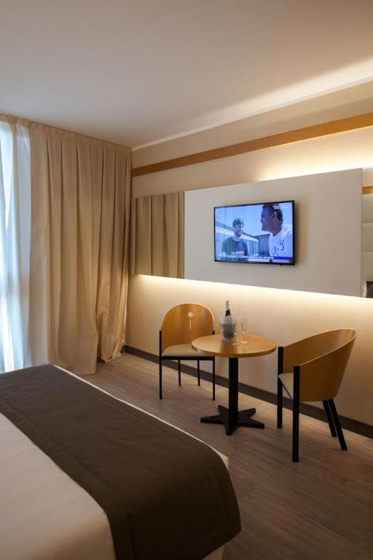 Family Room (2 Adults + 3 Children) - Photo 6