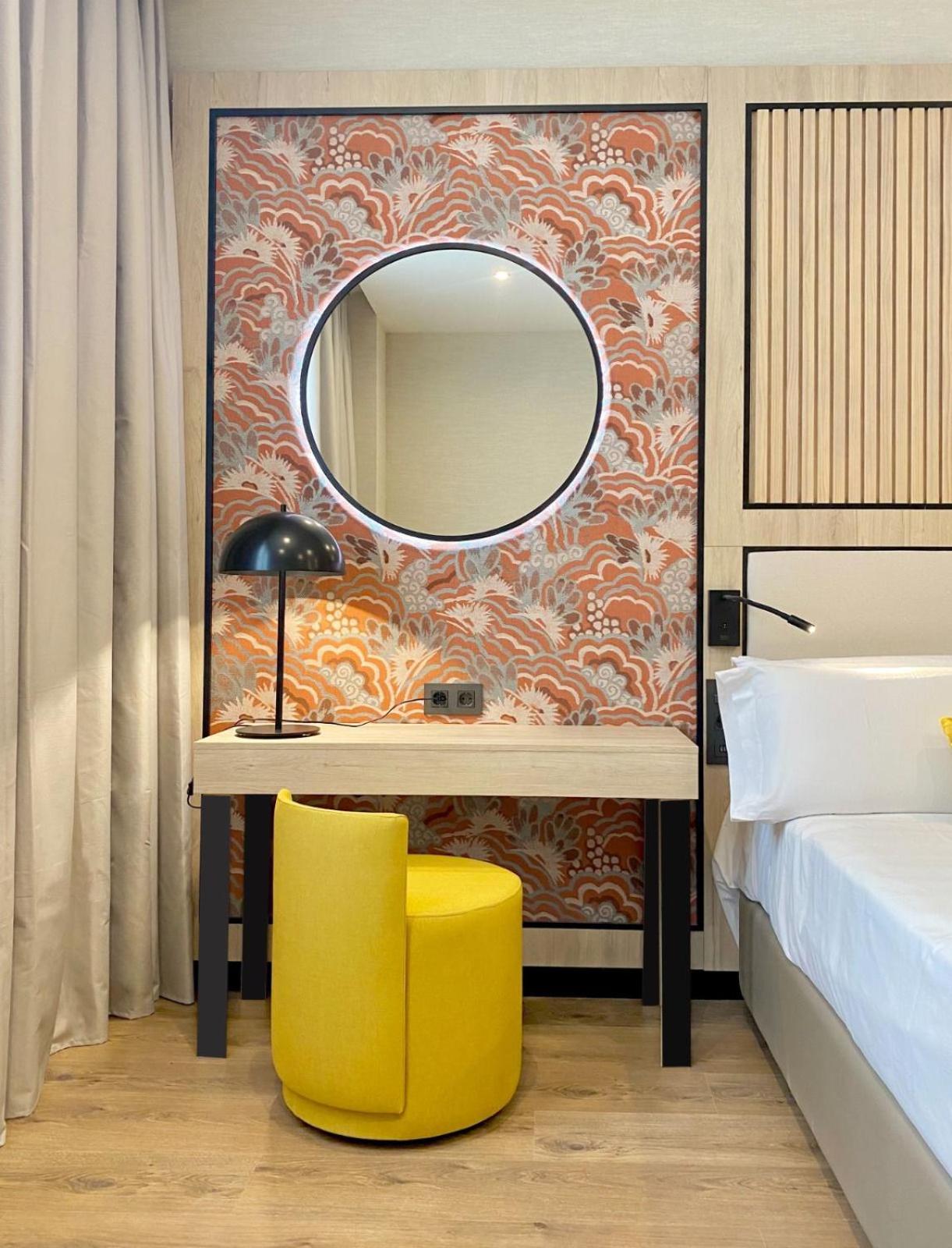 Double or Twin Room - Photo 3