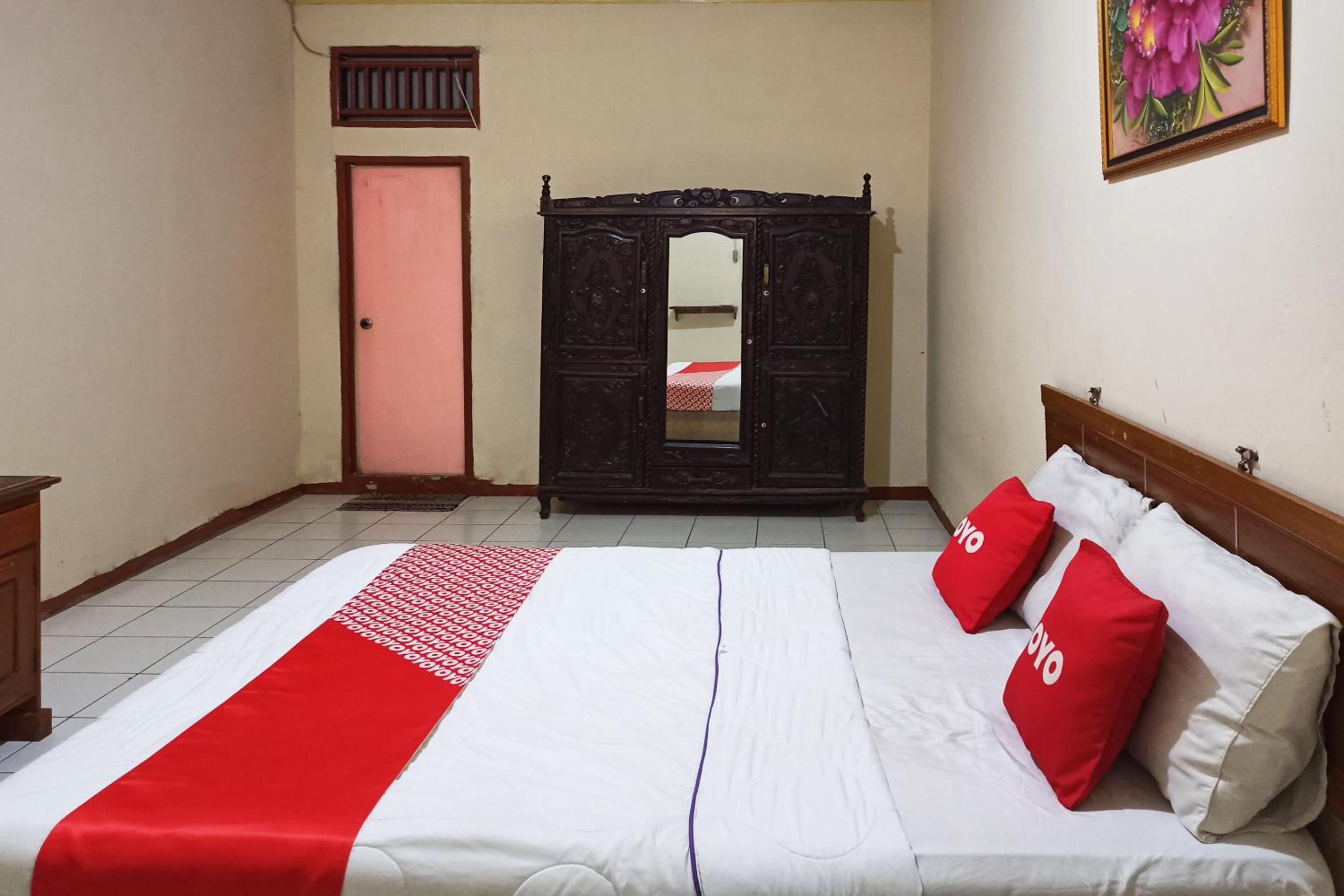 Economy Double Room photo 2