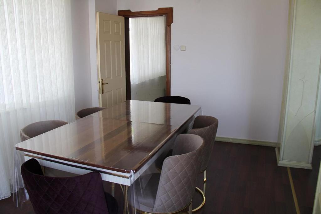 Deluxe Apartment photo 3
