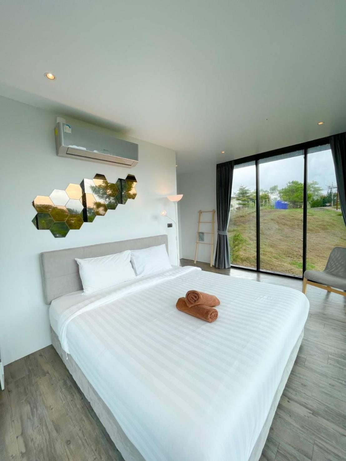 One-Bedroom Villa