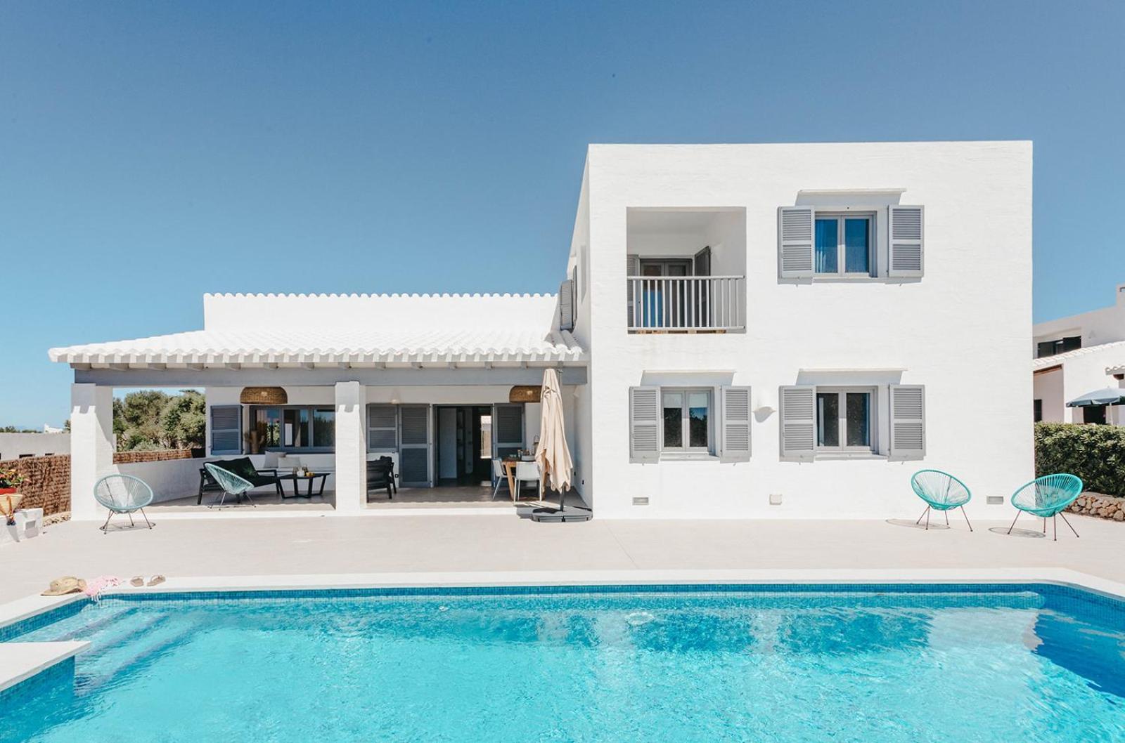 Villa photo 2