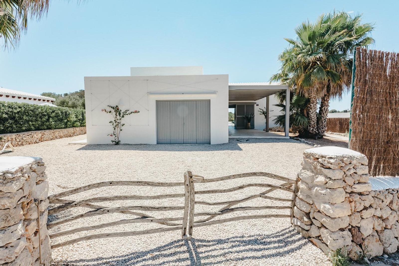 Villa photo 3