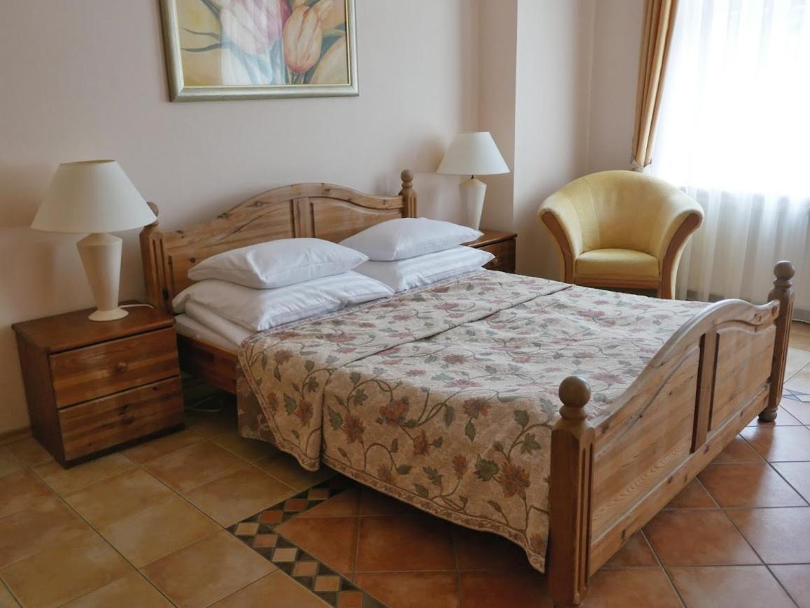 Double or Twin Room - Photo 1