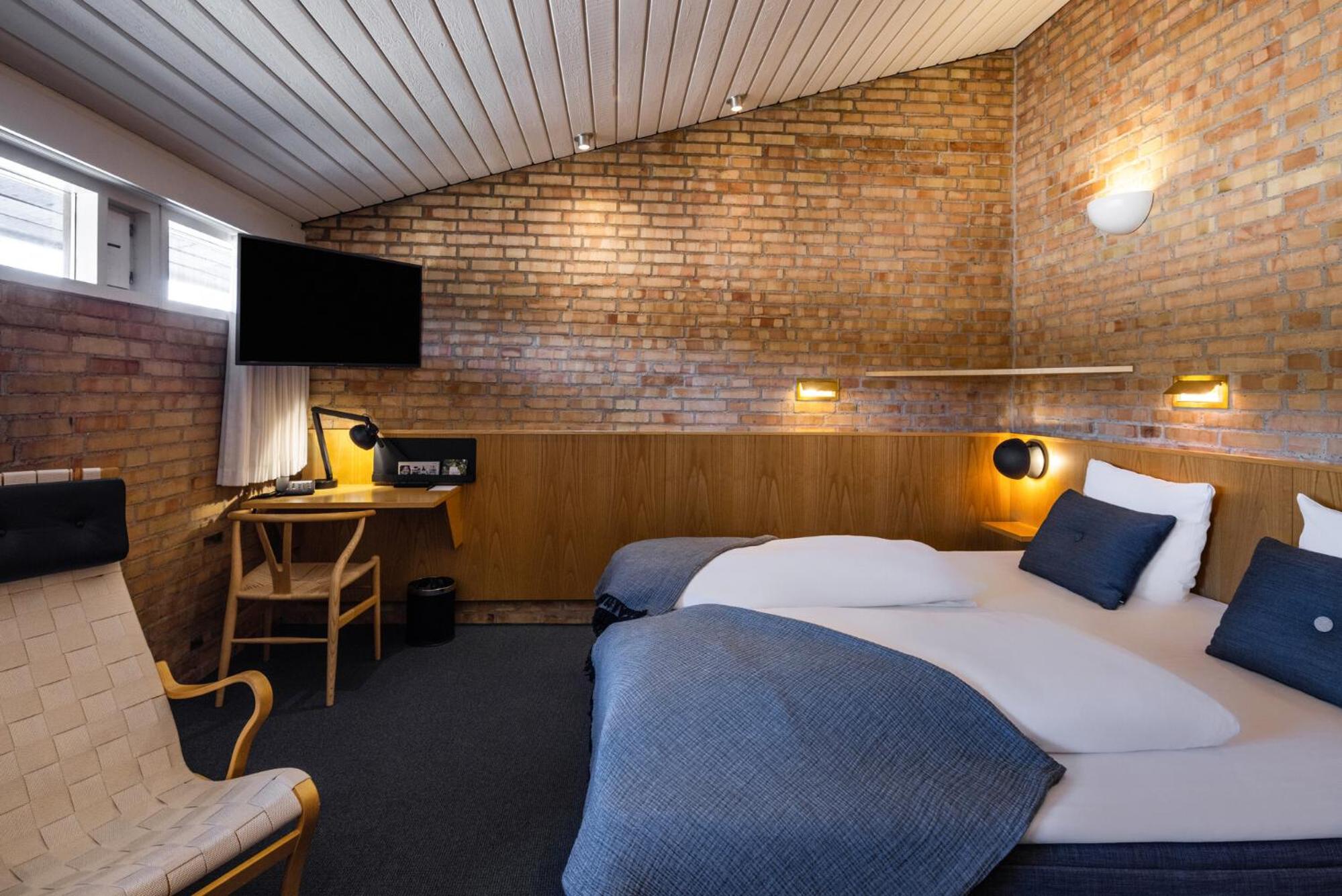 Standard Double or Twin Room photo 2