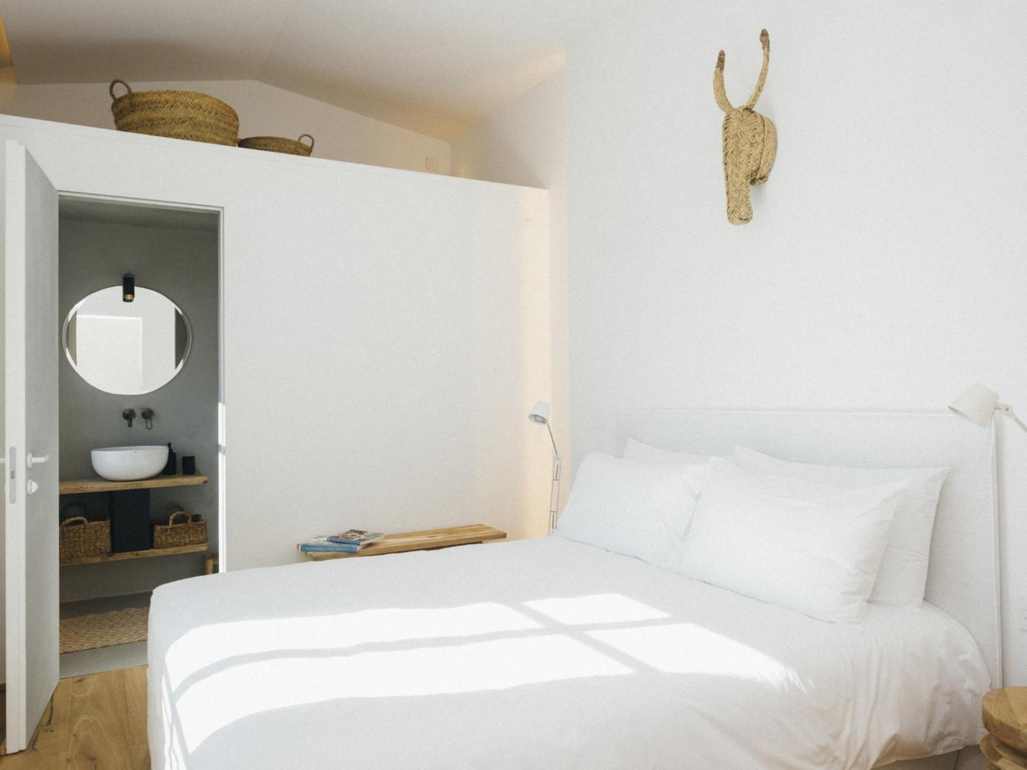 Standard Double or Twin Room - Photo 2