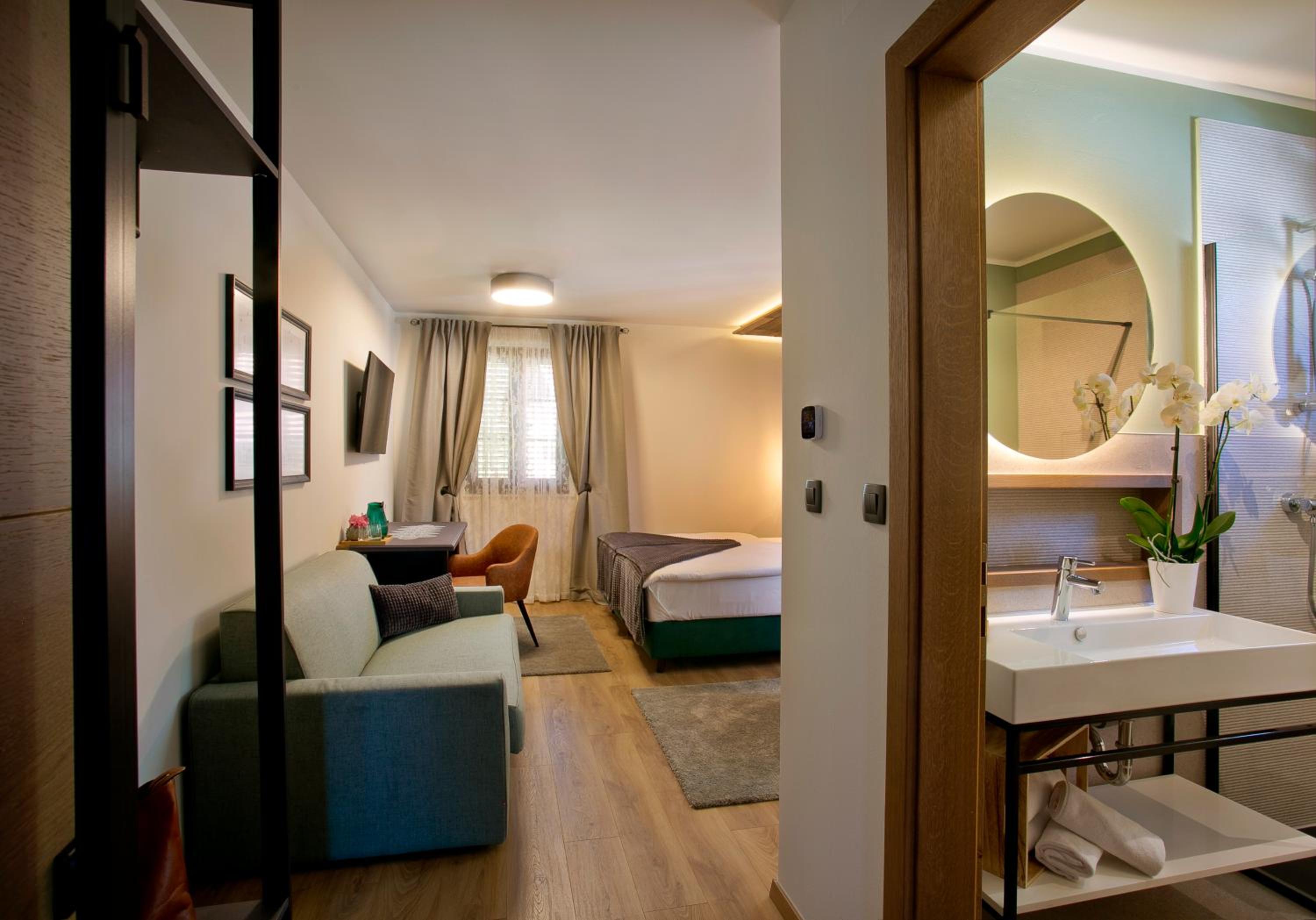 Superior Double Room - Photo 7