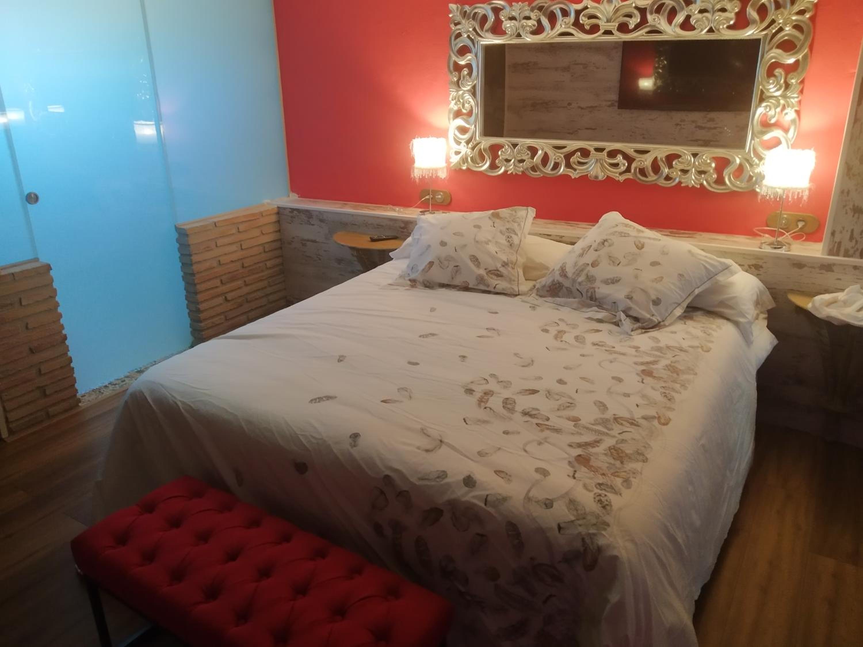 King Room with Spa Bath - Photo 4