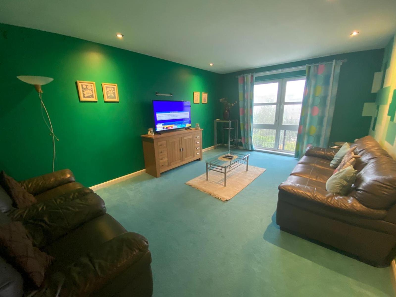Two-Bedroom Apartment - Photo 16