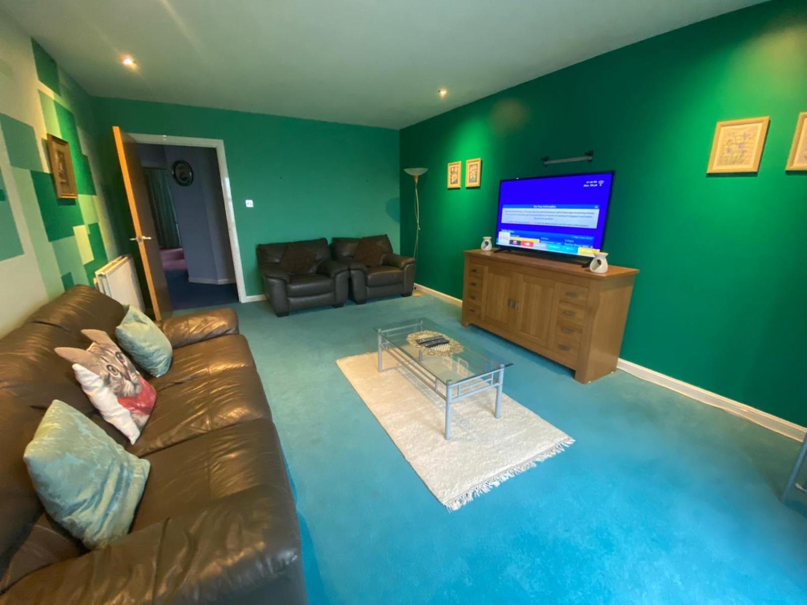Two-Bedroom Apartment - Photo 1