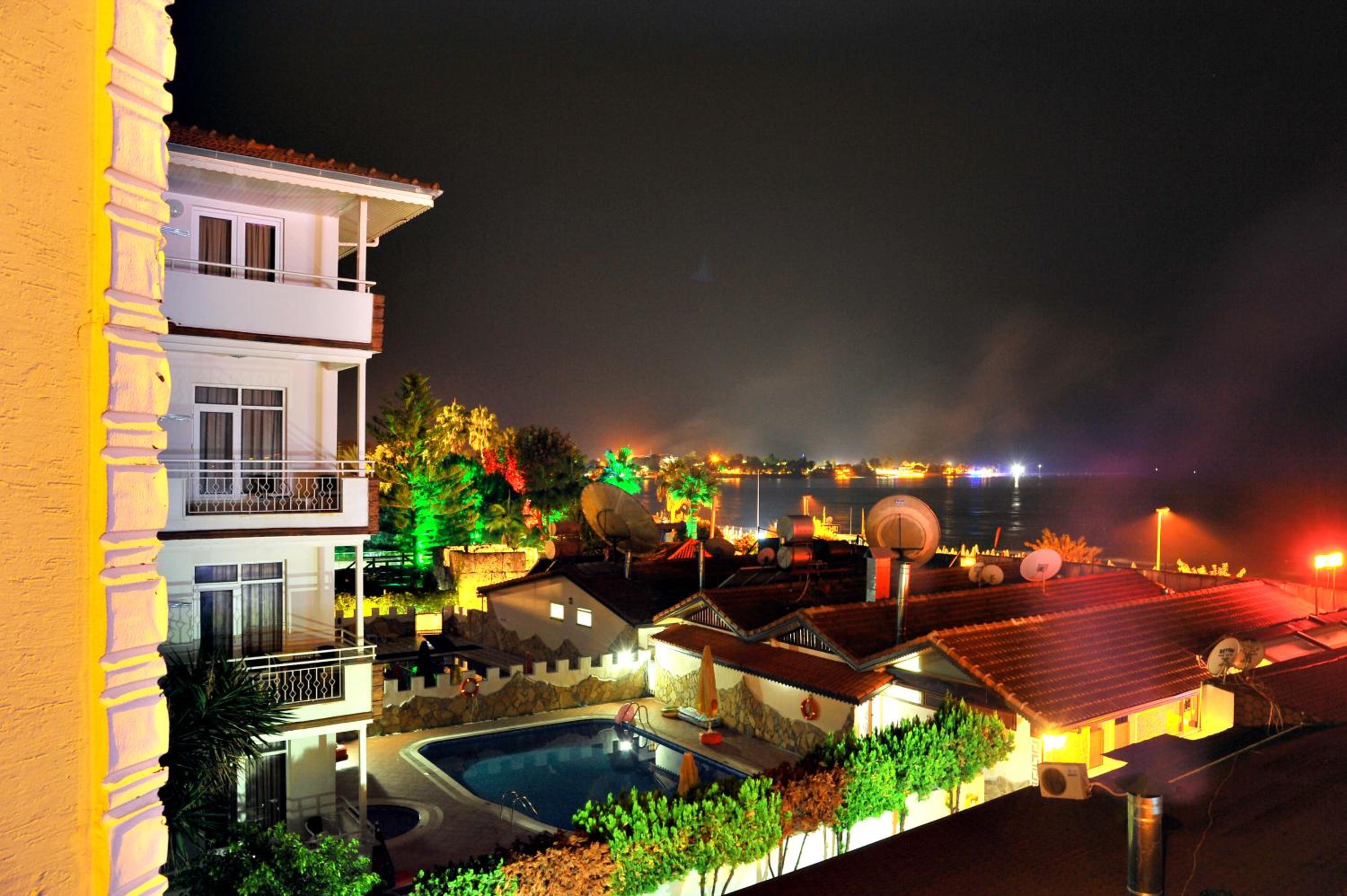 Apartment with Sea View - Photo 34