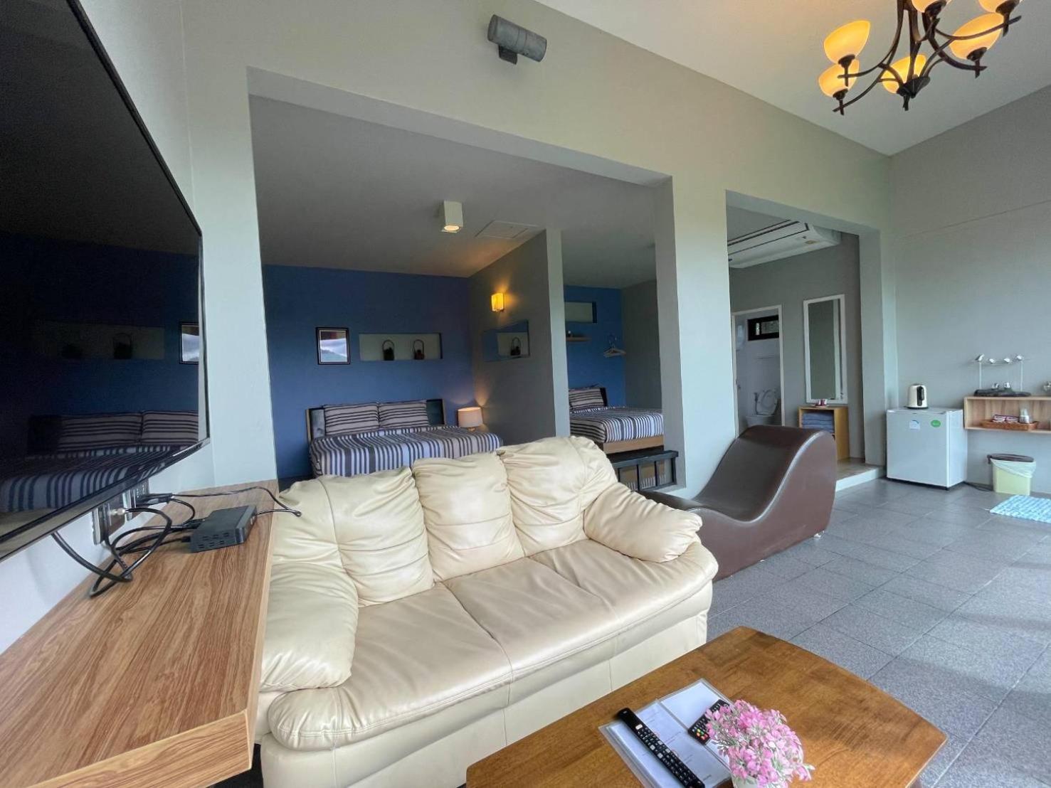 Quadruple Room with Terrace