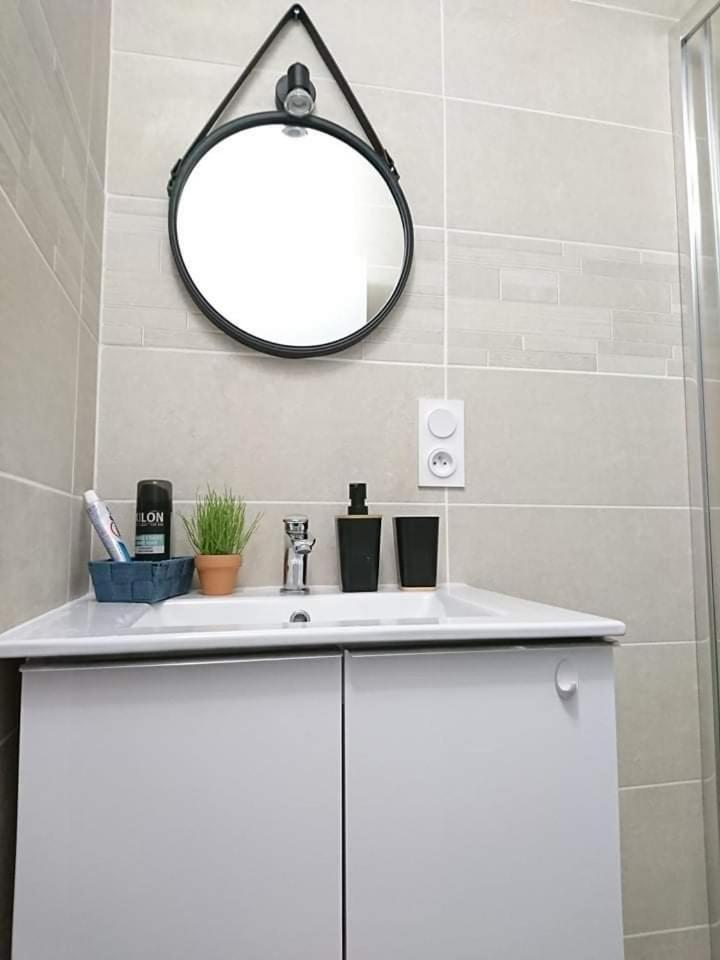 One-Bedroom Apartment - Photo 11