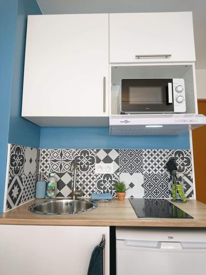 Studio - Photo 10