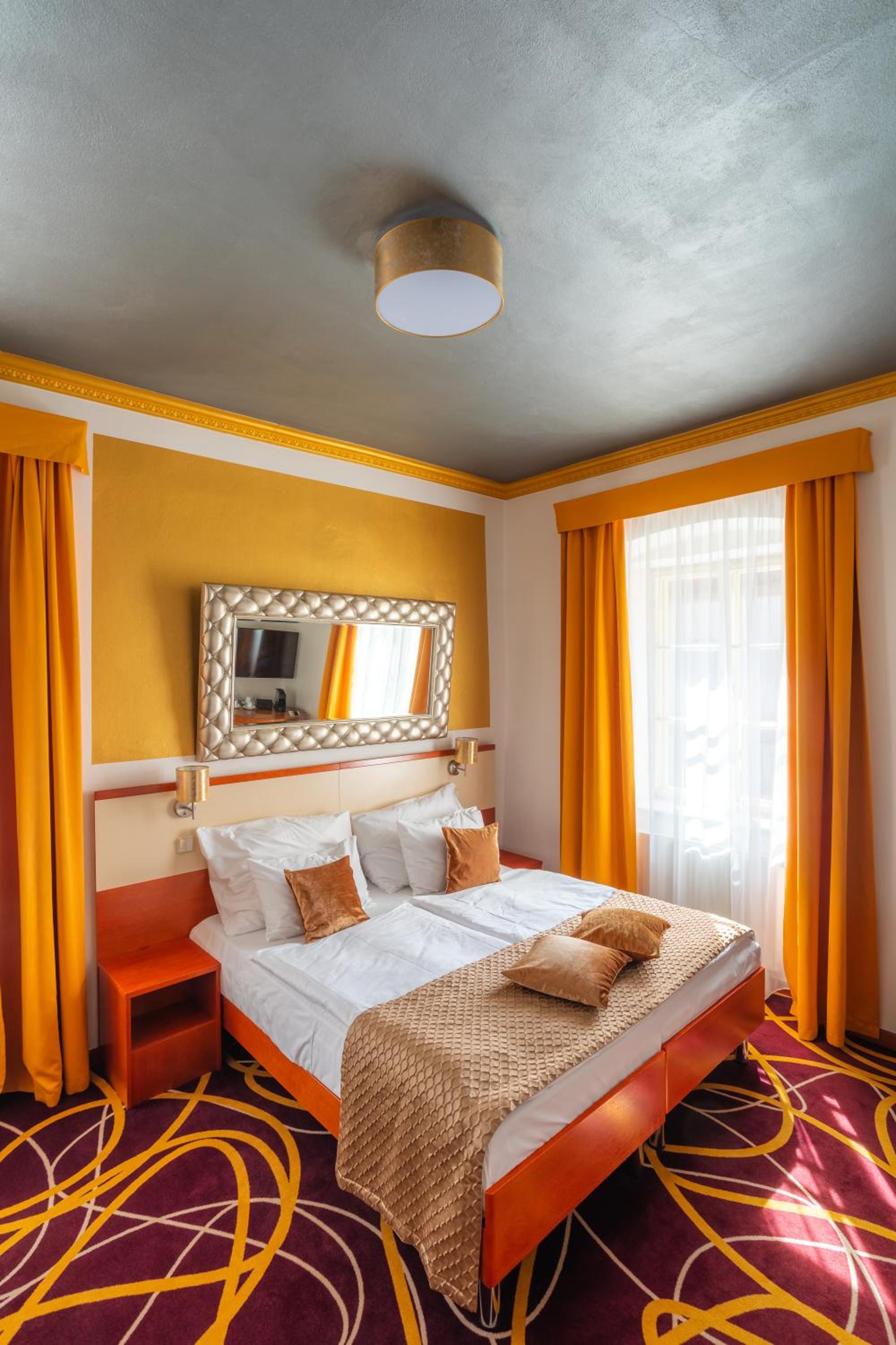 Deluxe Double/Twin Room - Photo 8