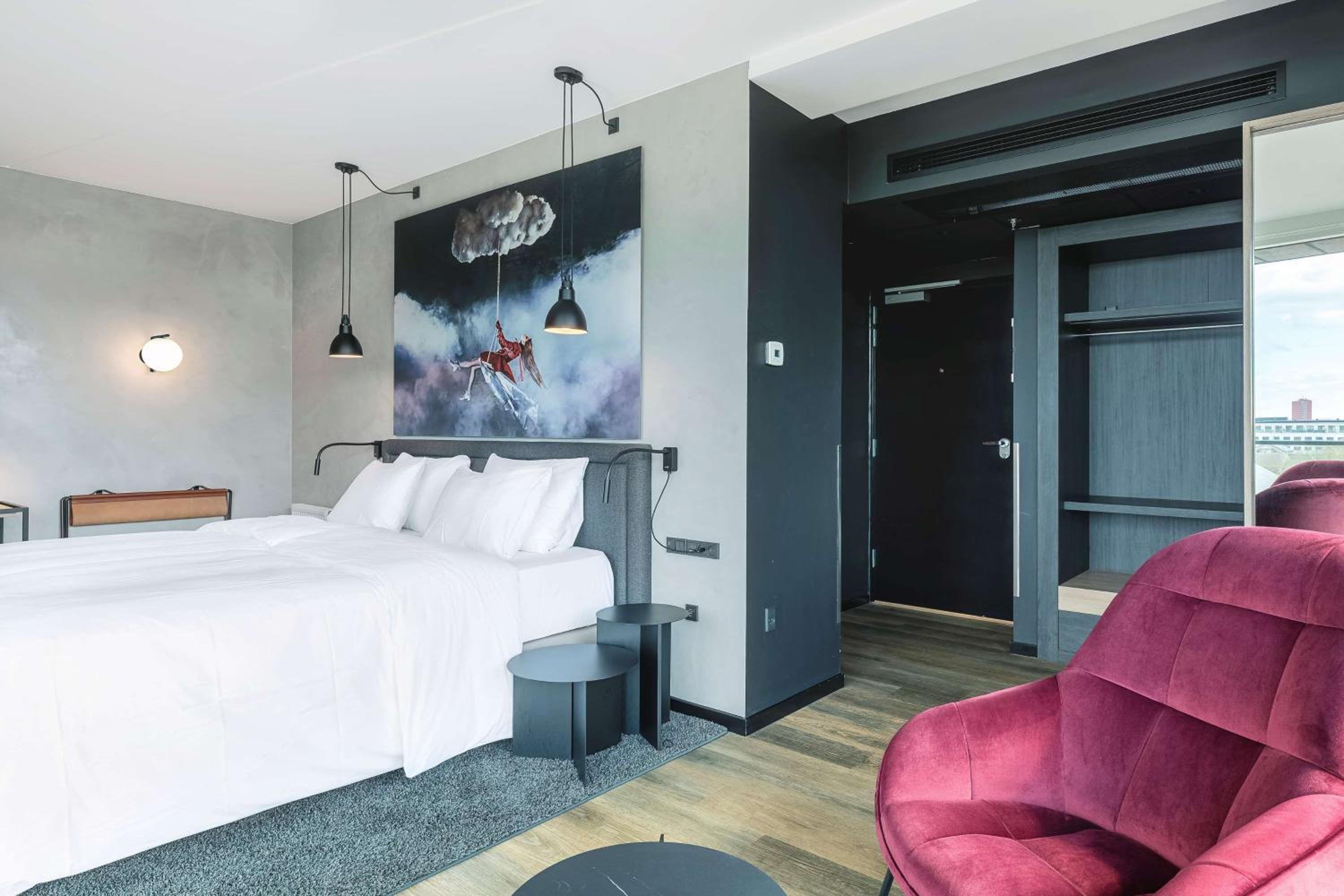 Superior Room with City View and Balcony