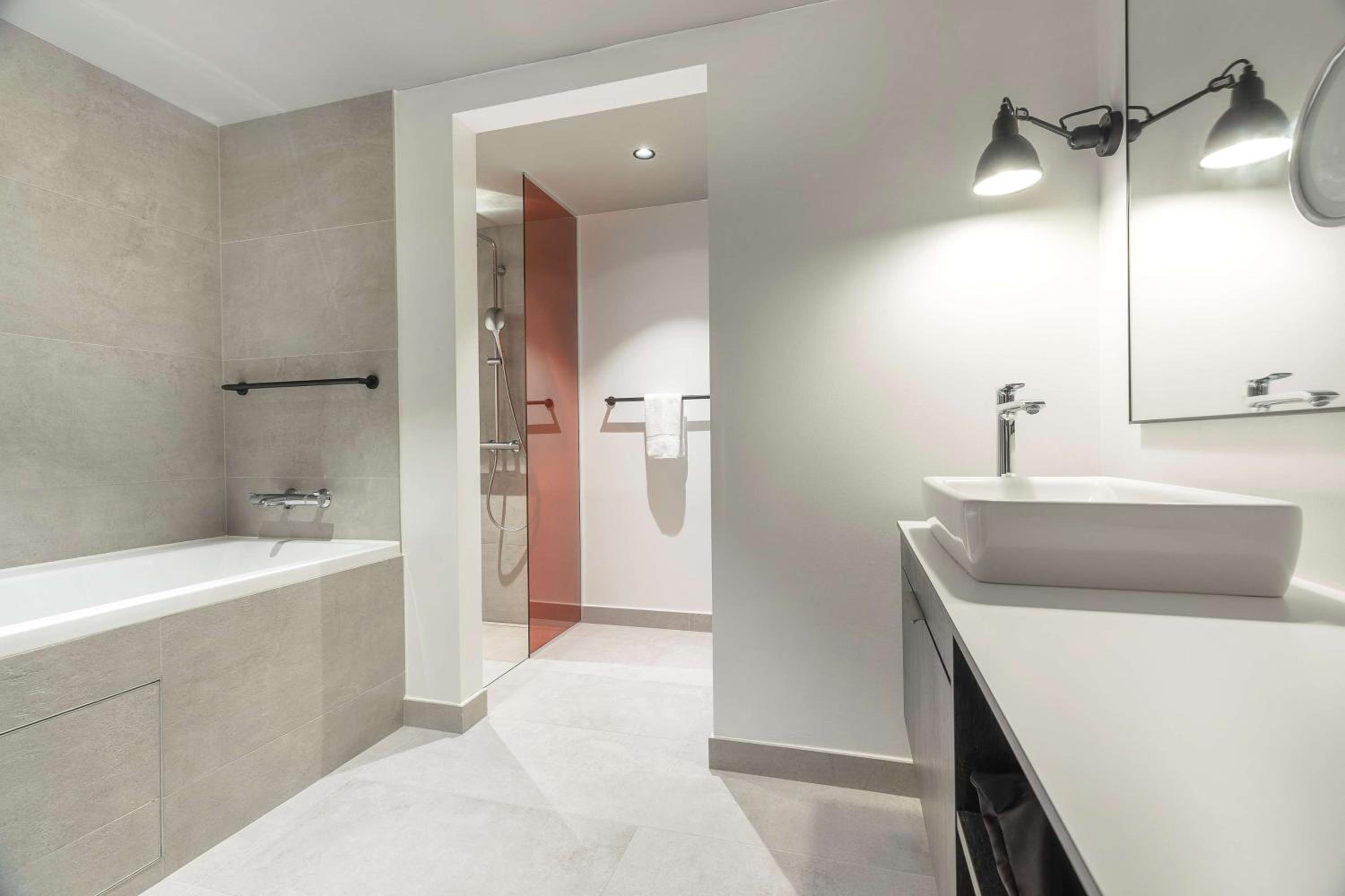 Junior Suite with Terrace thumbnail 6