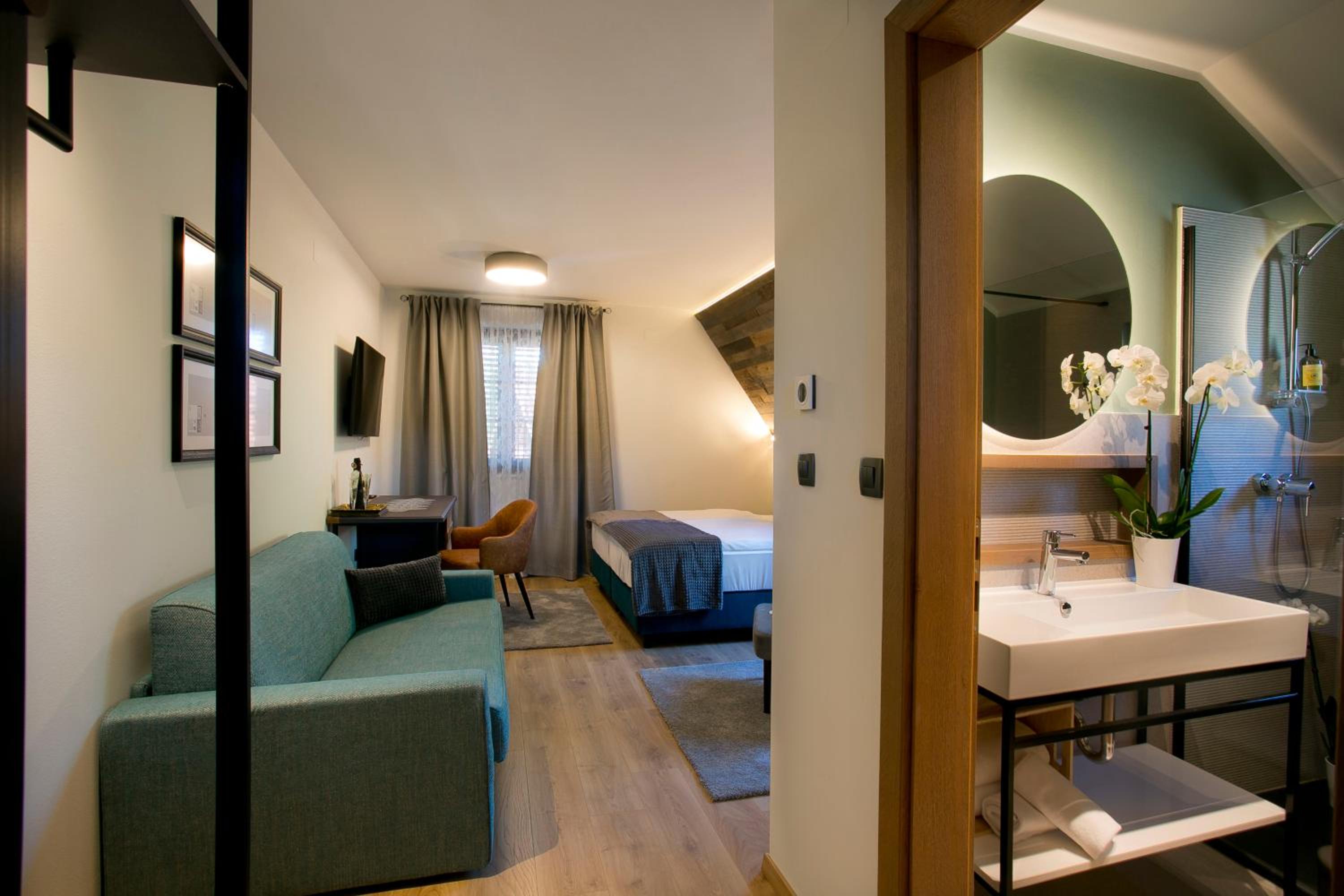 Deluxe Double Room - Photo 4