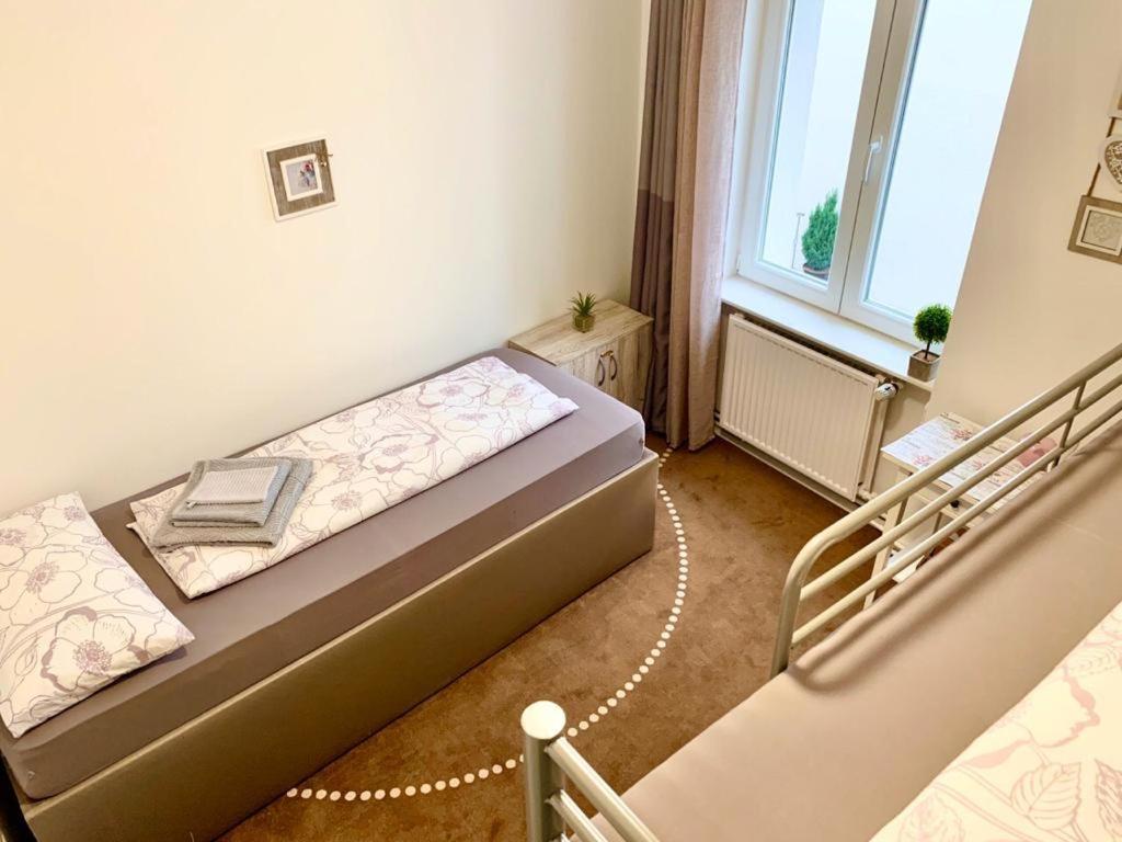 Single Bed in 3-Bed Female Dormitory Room photo 1